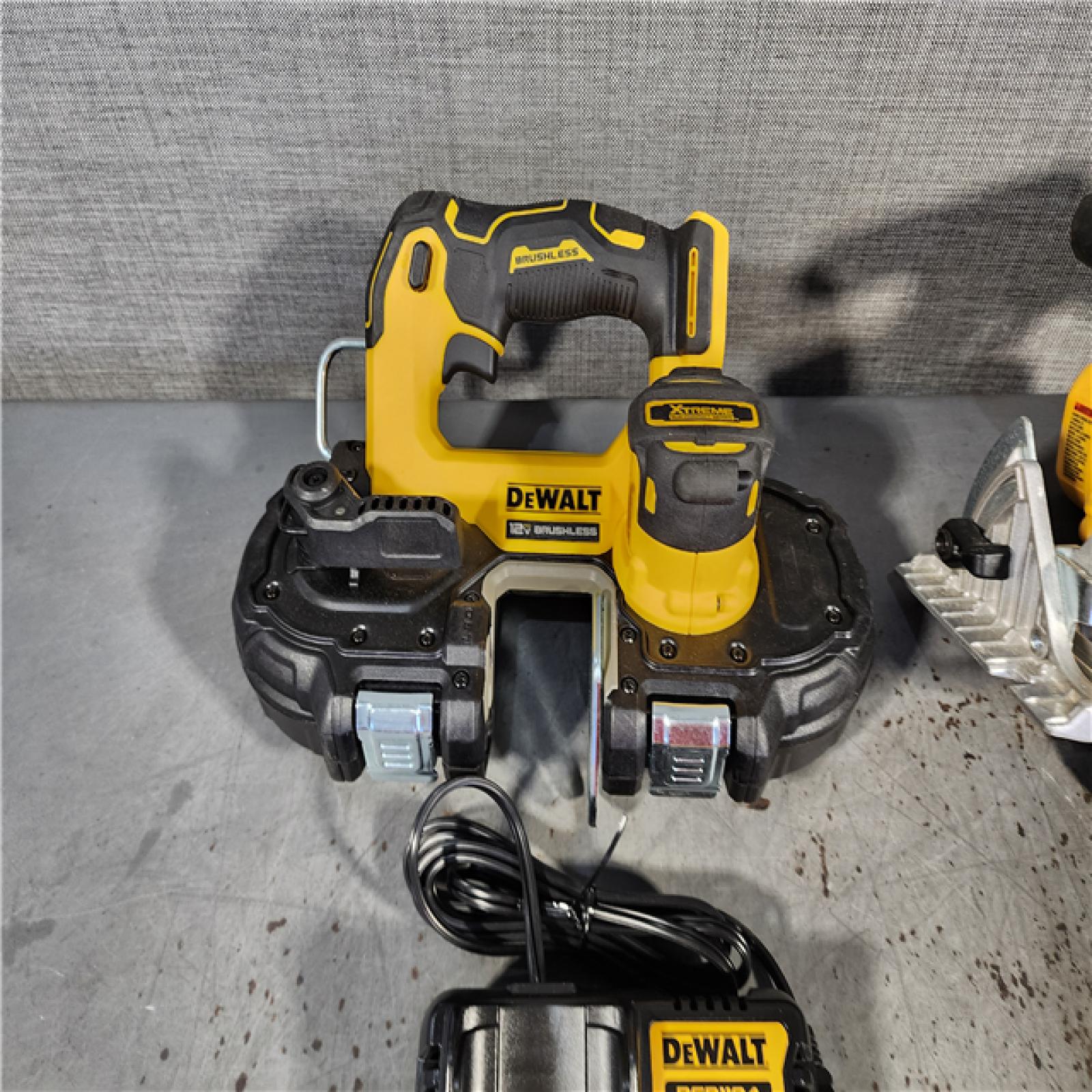 HOUSTON LOCATION - AS-IS DEWALT 4 TOOL COMBO KIT W/ (2) BATTERY & CHARGER