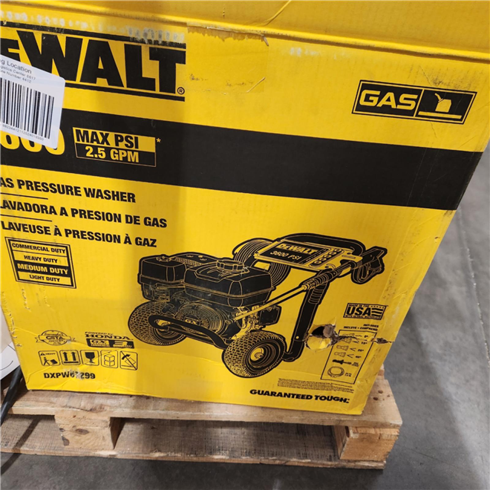 Dallas Location - As-Is DEWALT 3600 PSI 2.5 GPM Gas  Pressure Washer