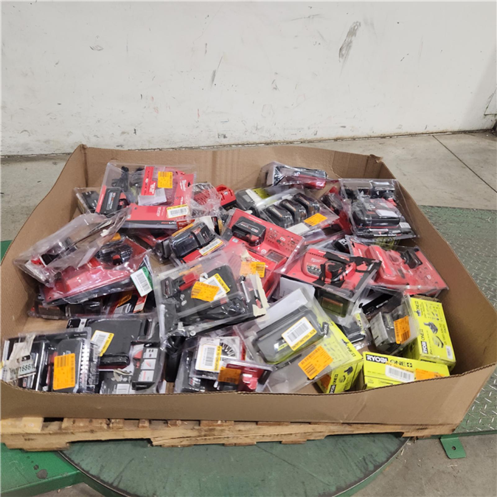 Dallas Location - As-Is Battery Tool Pallet