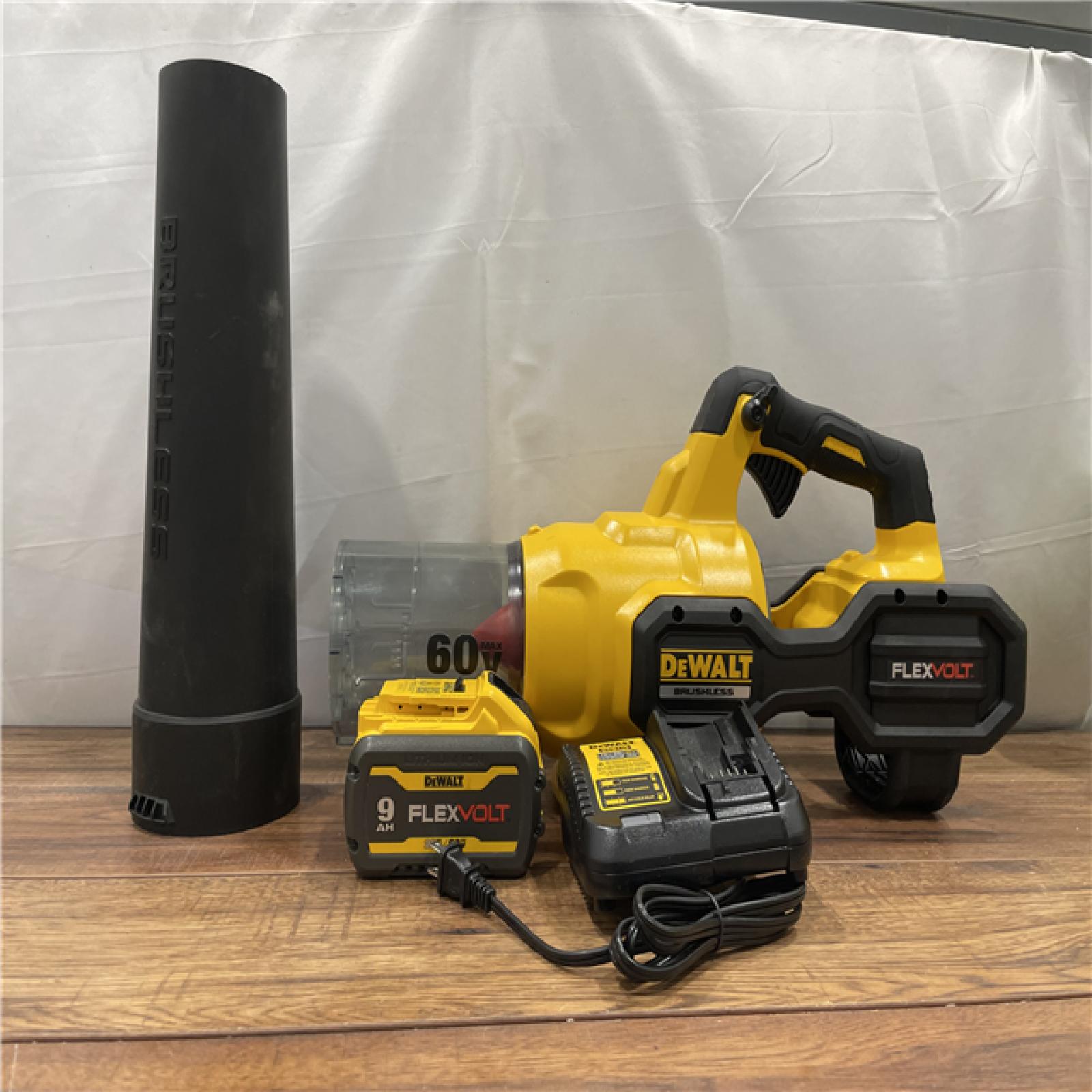 AS-IS DEWALT 60V MAX Brushless Cordless Handheld Leaf Blower Kit