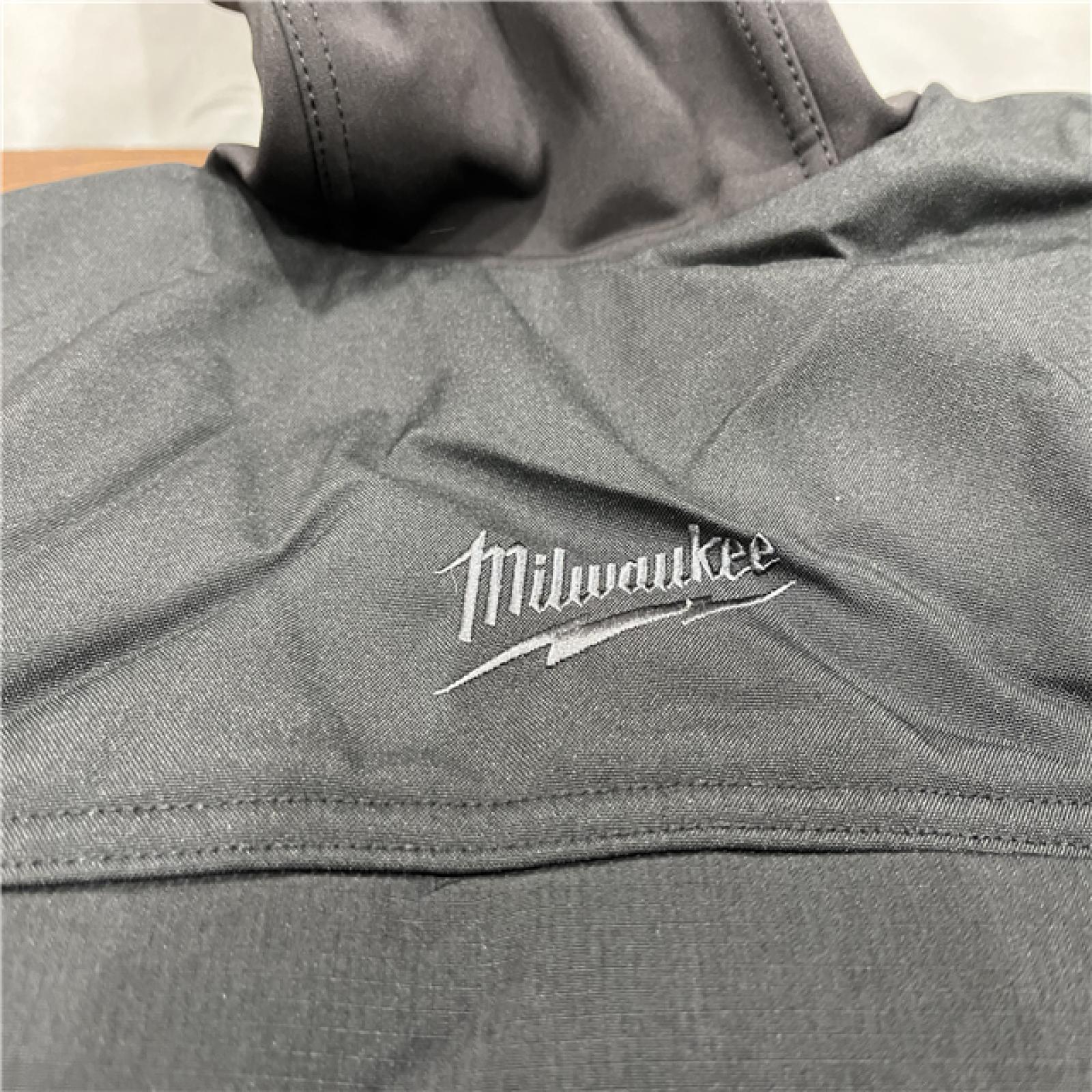 AS-ISMilwaukee Men's M12 Heated AXIS Jacket