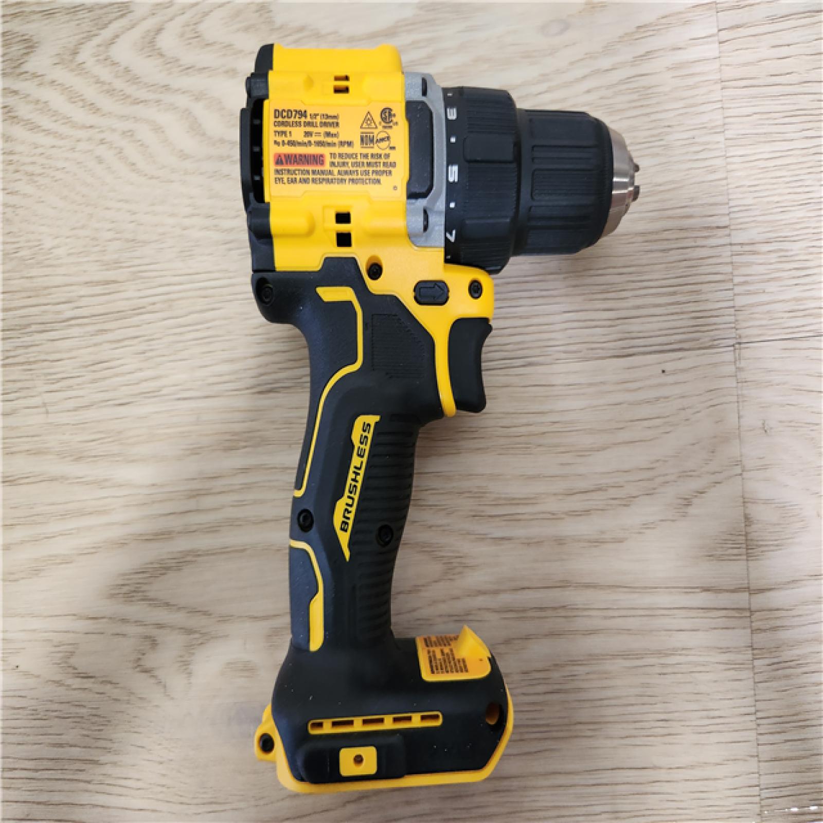 Phoenix Location DEWALT 20-Volt MAX Lithium-Ion Cordless 7-Tool Combo Kit with 2.0 Ah Battery, 5.0 Ah Battery and Charger