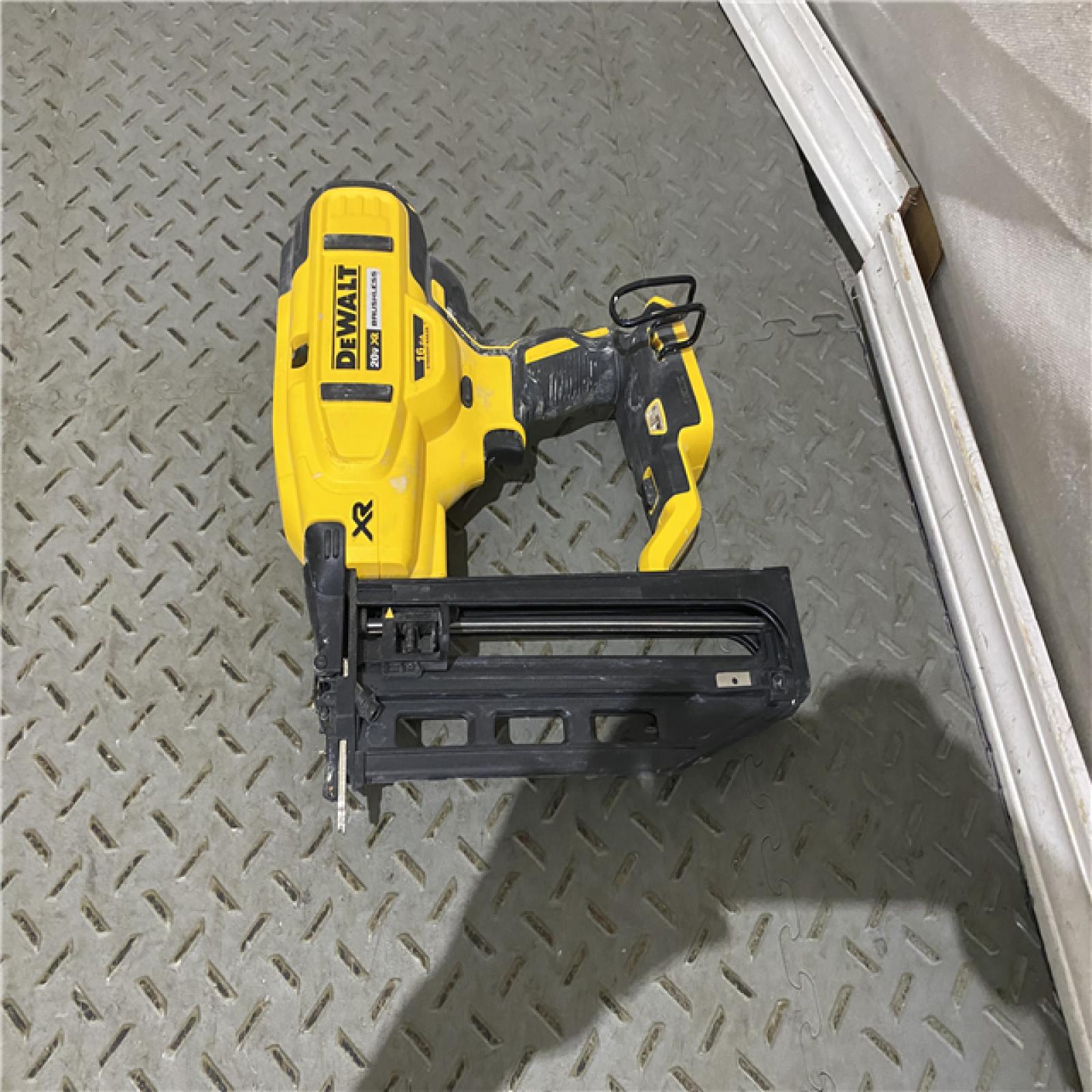 Houston location AS-IS DEWALT 20V MAX XR 16-Gauge Lithium-Ion Cordless Finish Nailer (Tool Only)