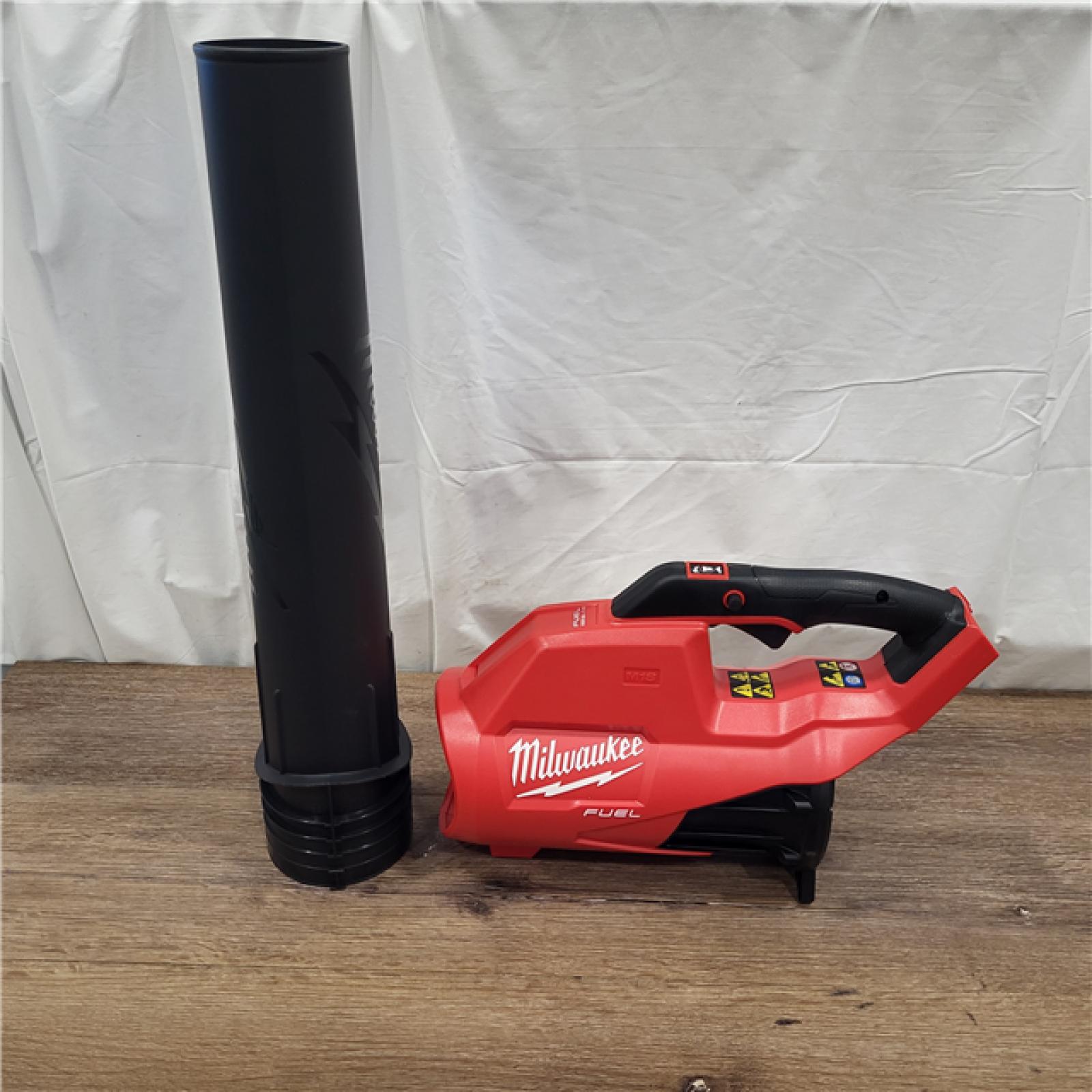 AS-IS M18 FUEL 120 MPH 450 CFM 18V Lithium-Ion Brushless Cordless Handheld Blower Kit with 8.0 Ah Battery, Rapid Charger