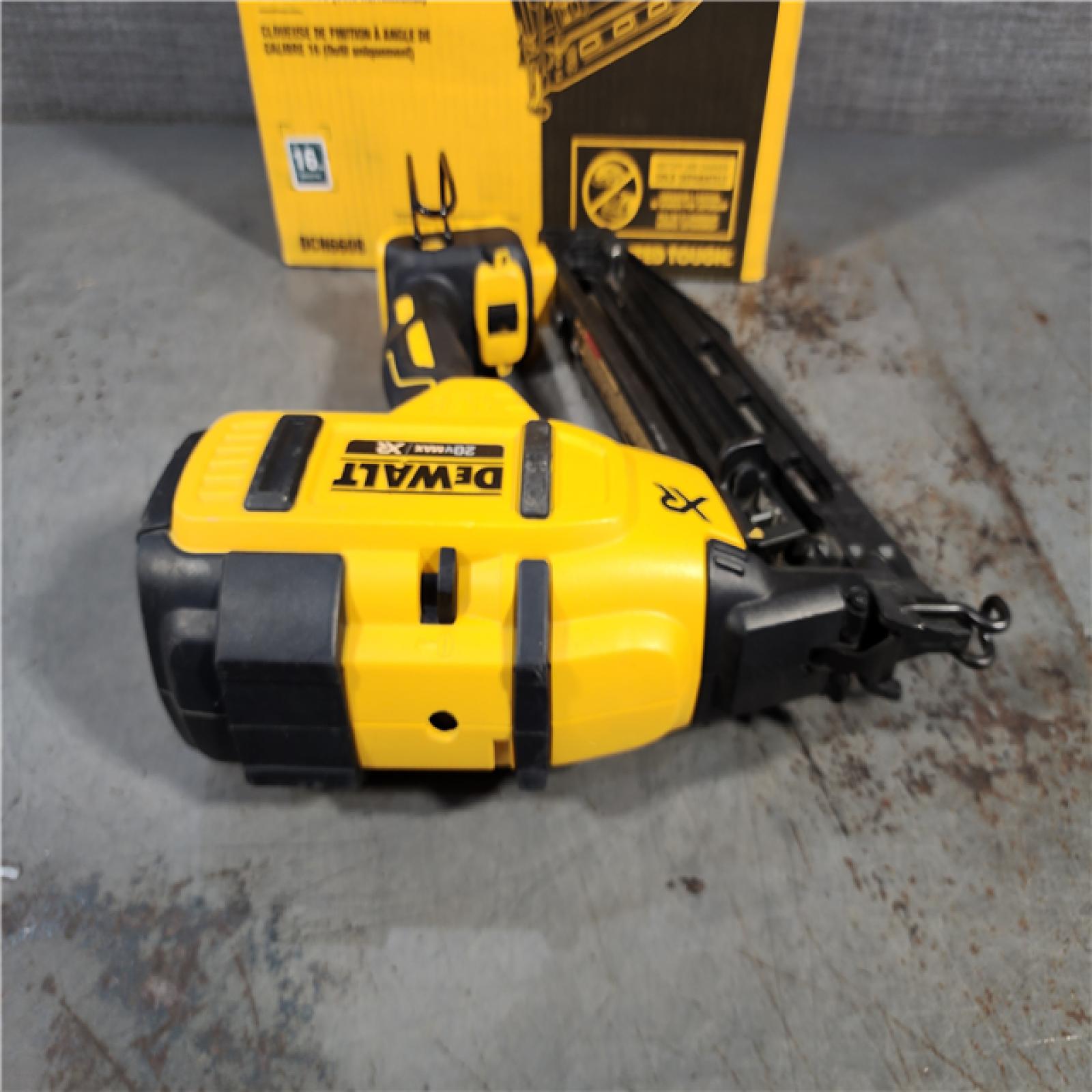 HOUSTON LOCATION - AS-IS DEWALT 20V MAX XR Lithium-Ion Electric Cordless 16-Gauge Angled Finishing Nailer (Tool Only)