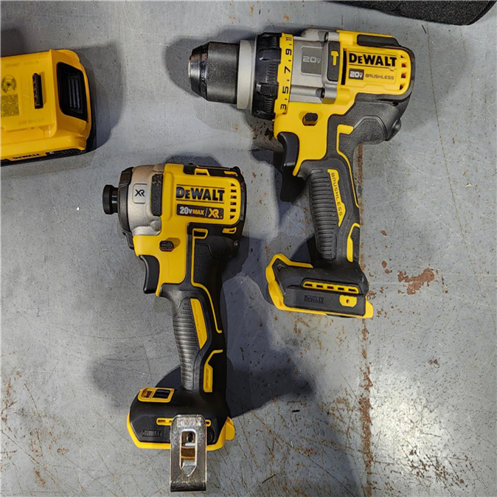 HOUSTON LOCATION - AS-IS DEWALT 20V MAX Cordless Brushless Hammer Drill/Driver 2 Tool Combo Kit with FLEXVOLT ADVANTAGE