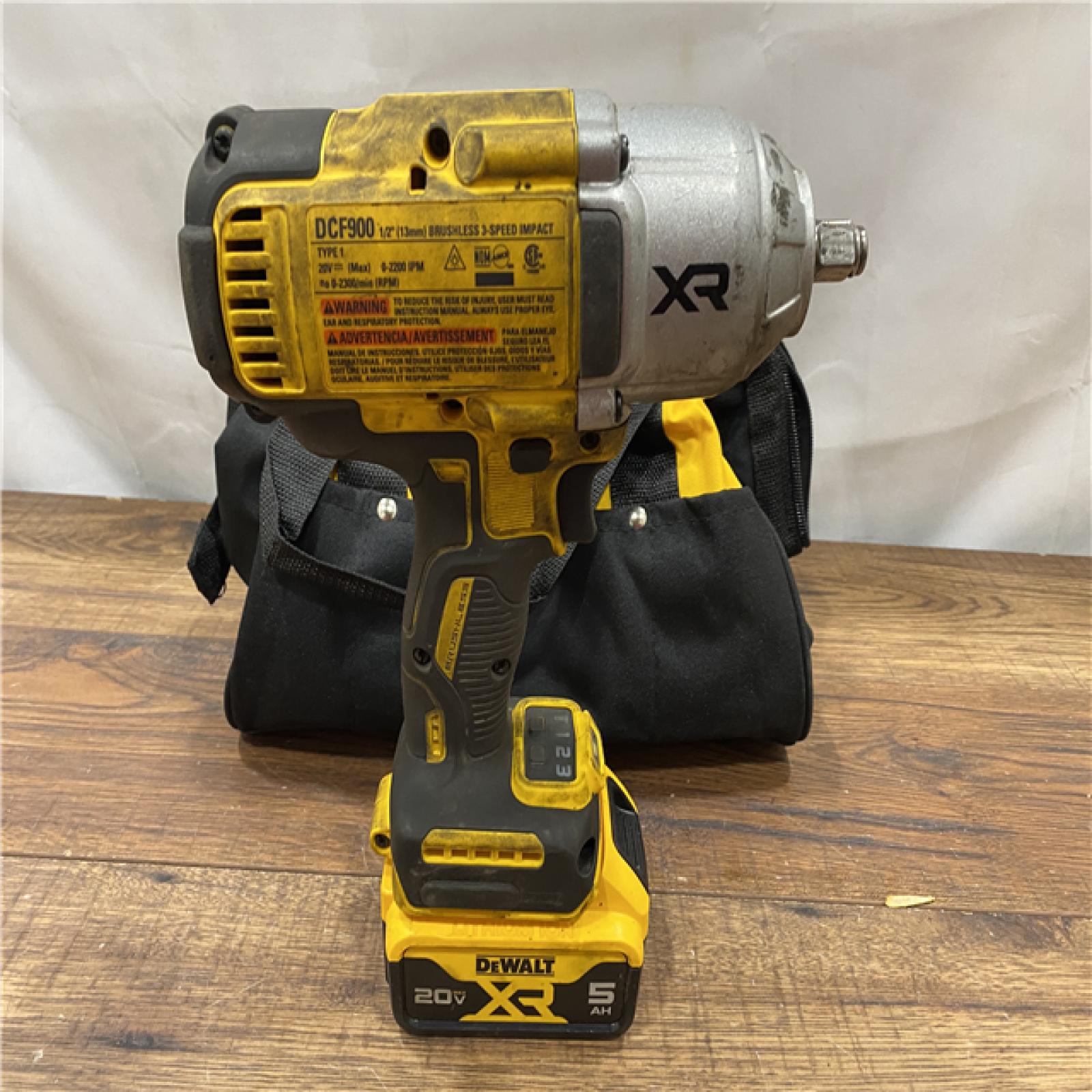 AS IS DEWALT 20V MAX* XR 1/2  High Torque Impact Wrench with Hog Ring Anvil