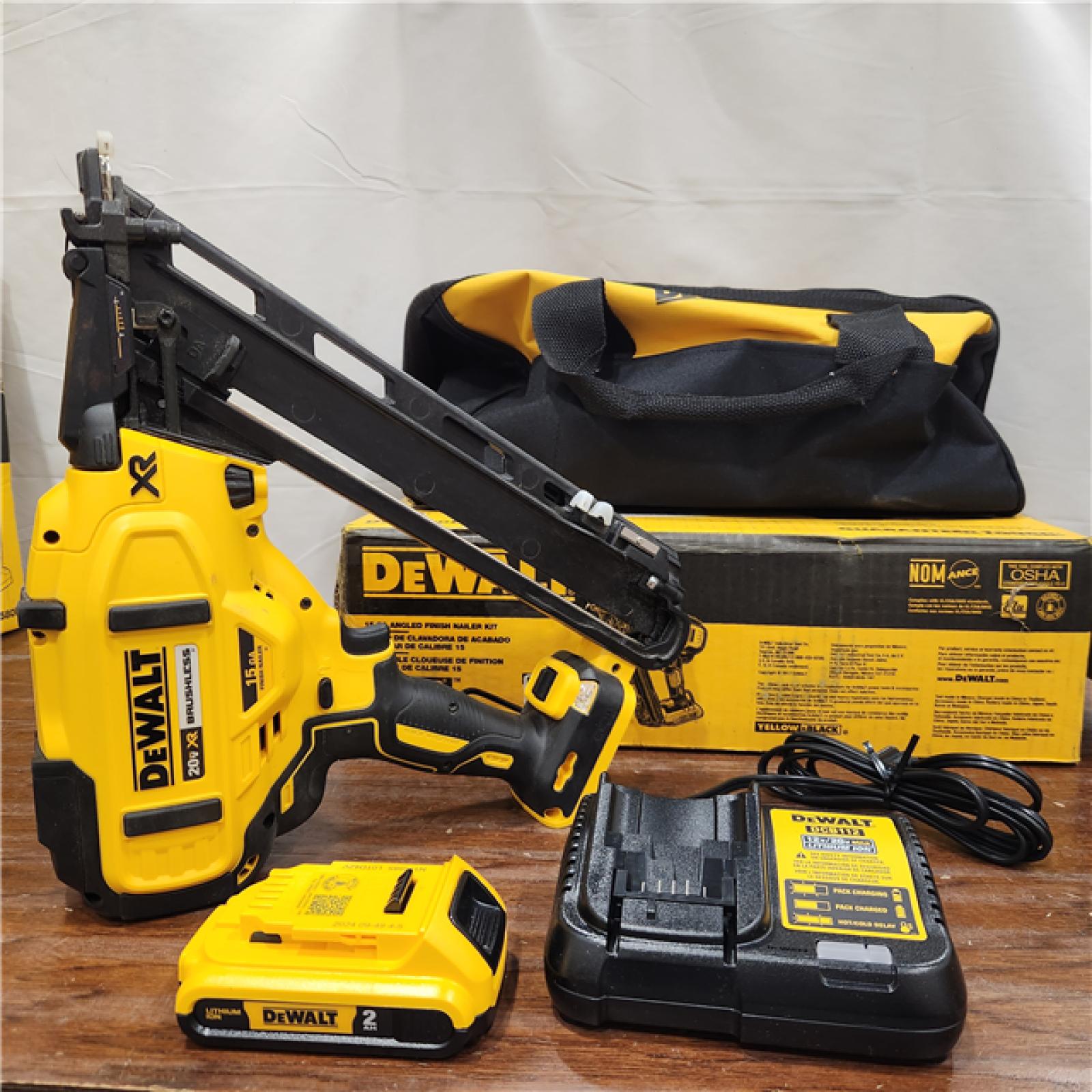 AS-IS DEWALT 20V MAX XR 15 Ga. Cordless 34 Deg Nailer 20 V