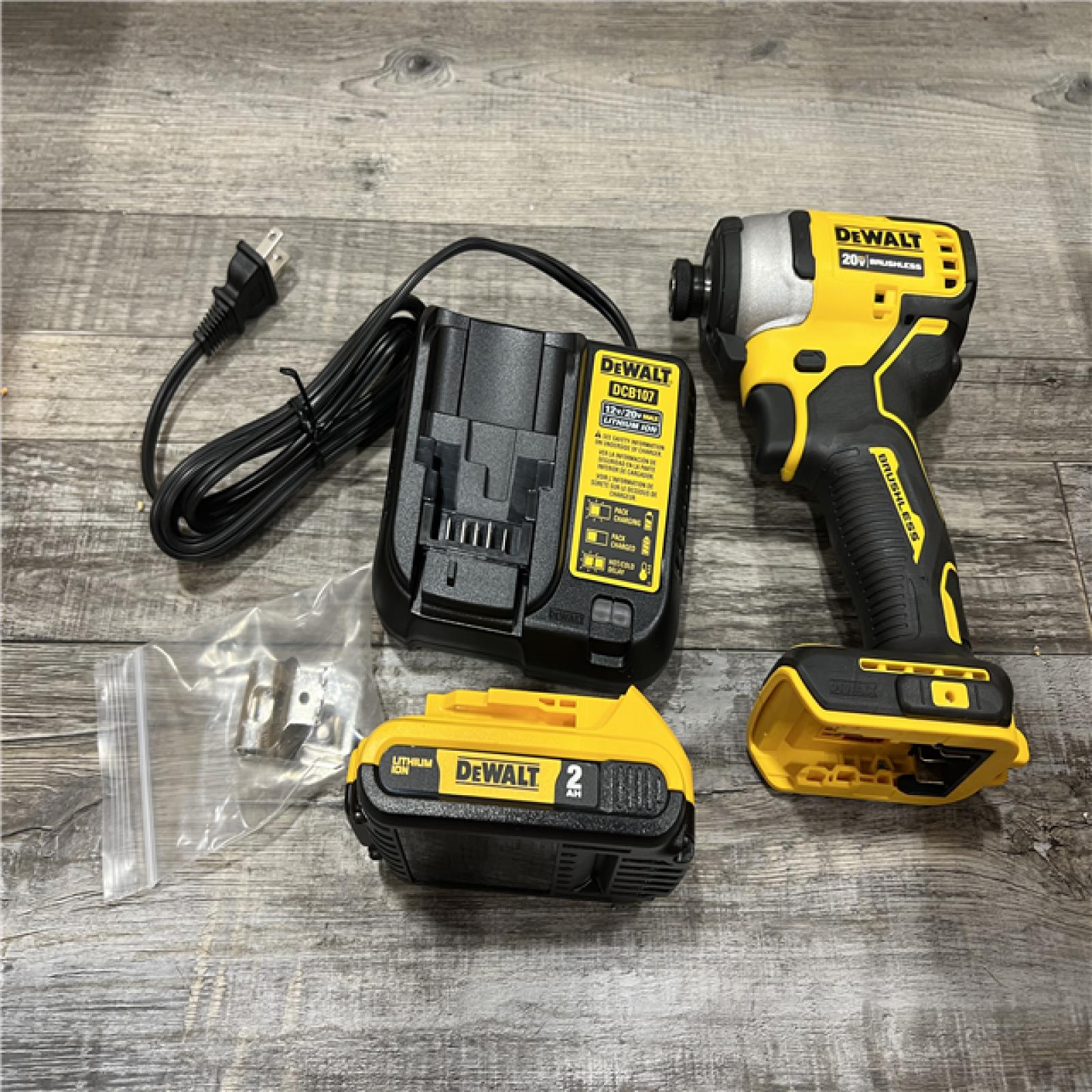 AS-IS DEWALT ATOMIC 20V MAX* Brushless Cordless Compact 1/4 in. Impact Driver Kit