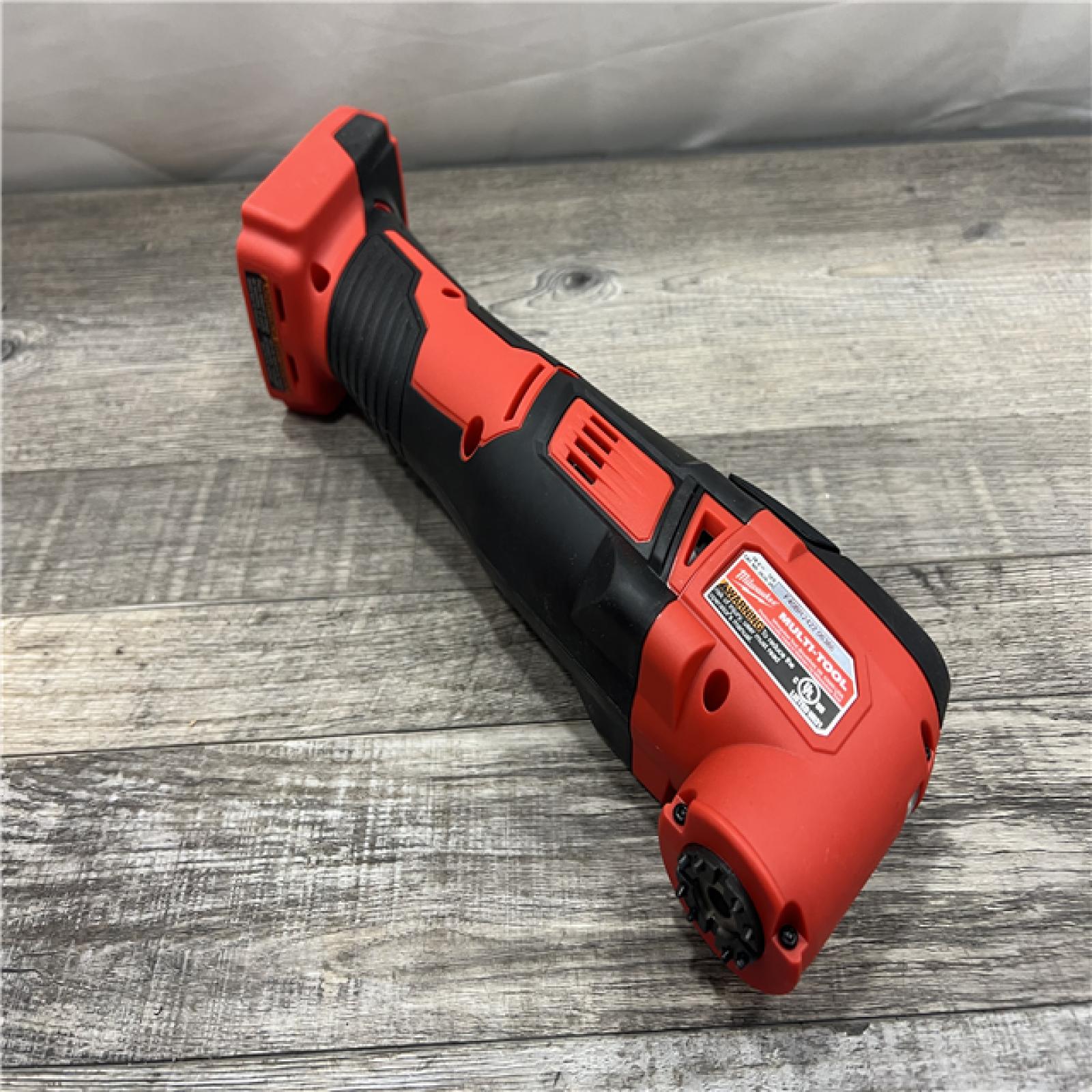 AS-IS Milwaukee 2626-20 M18 Lithium-Ion Cordless Multi-Tool (Tool Only)