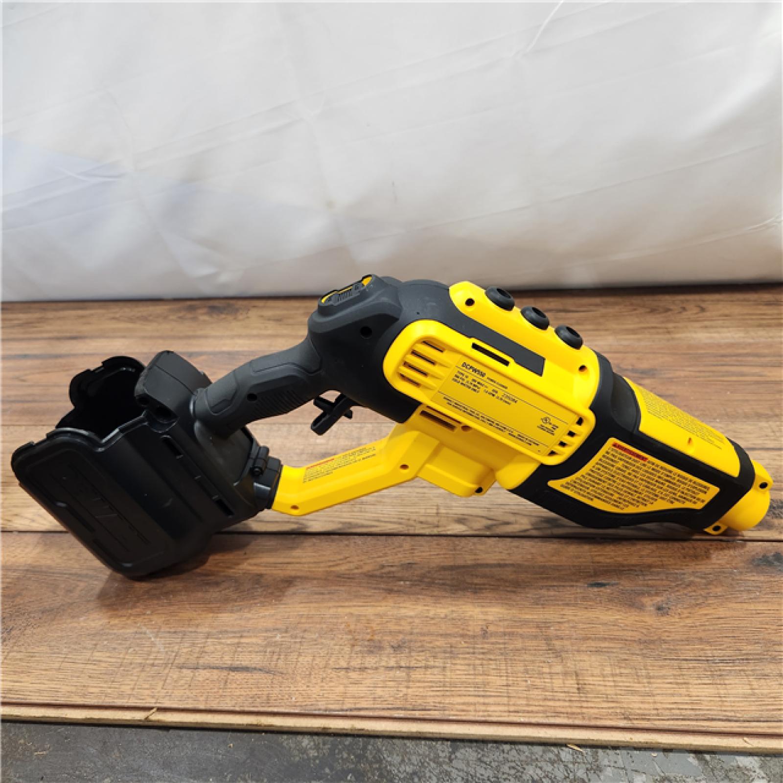 AS-IS DEWALT 20V MAX 550 PSI 1.0 GPM Cold Water Cordless Battery Power Cleaner with 4 Nozzles (Tool Only)