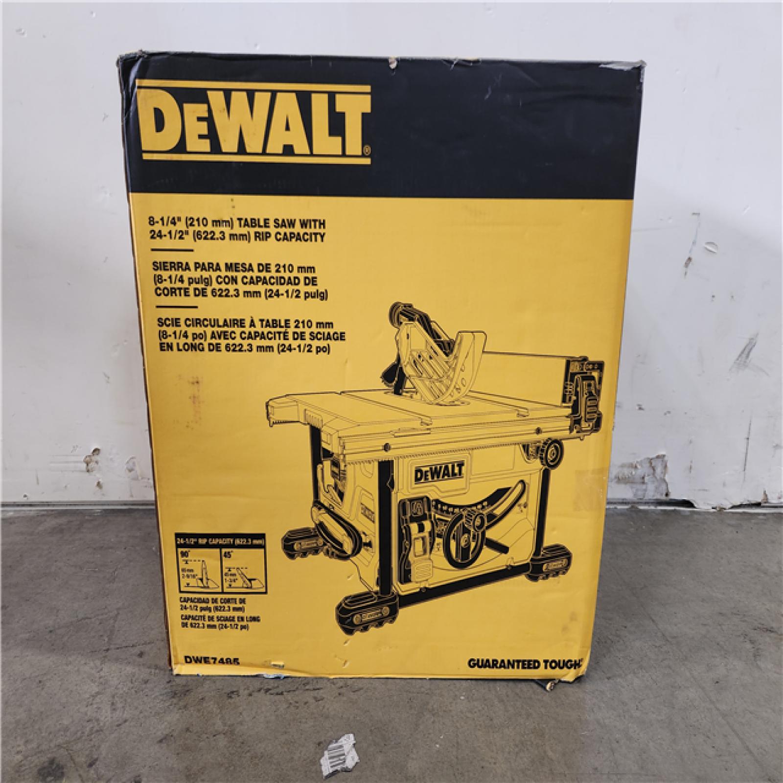 Phoenix Location DEWALT 15 Amp Corded 8-1/4 in. Compact Portable Jobsite Tablesaw (Stand Not Included)