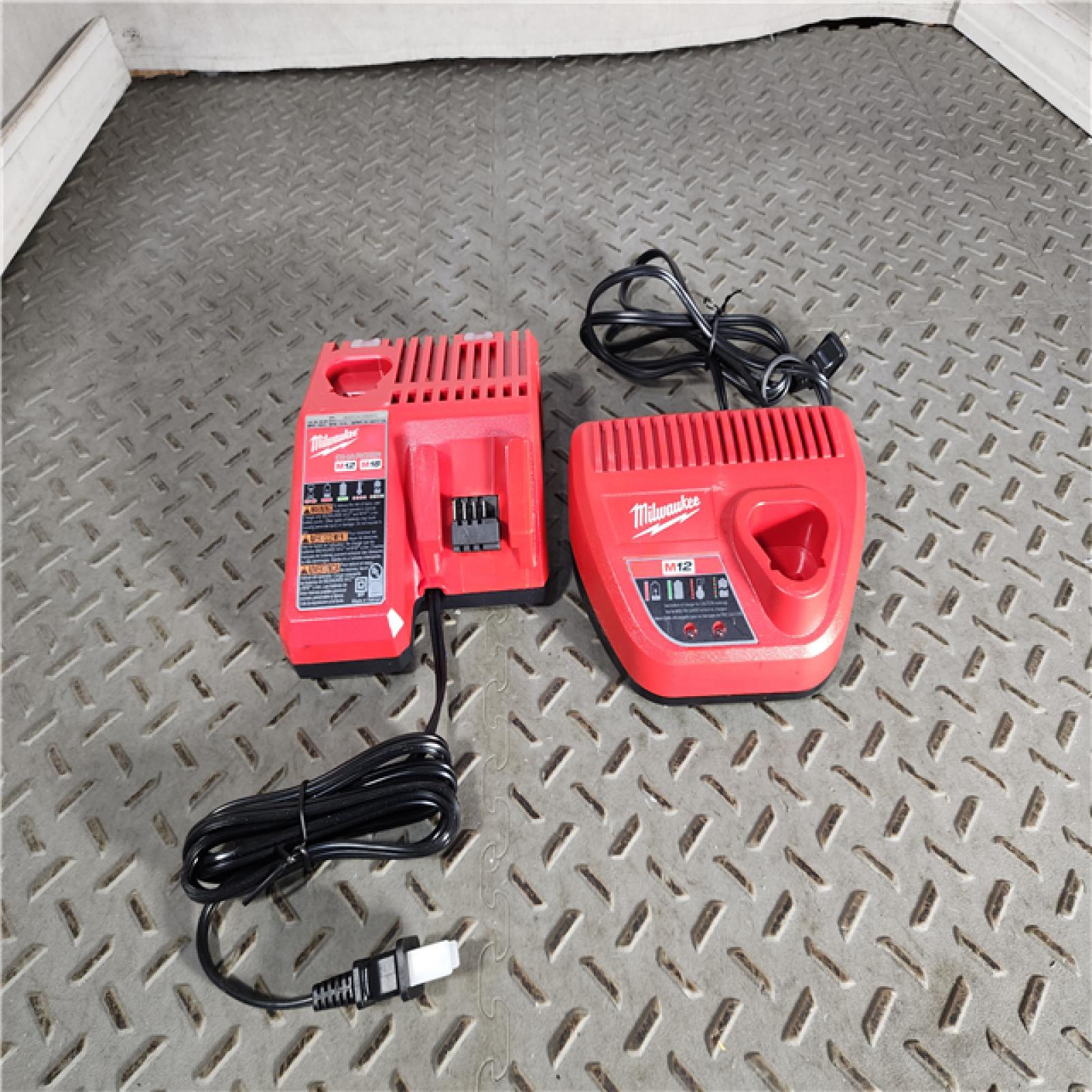 HOUSTON LOCATION - AS-IS MILWAUKEE BATTERY CHARGER PACK QTY - 12