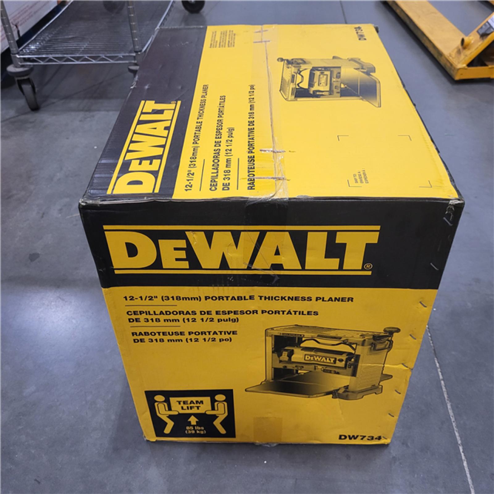 NEW! DEWALT 15 Amp Corded 12.5 in. Bench Planer