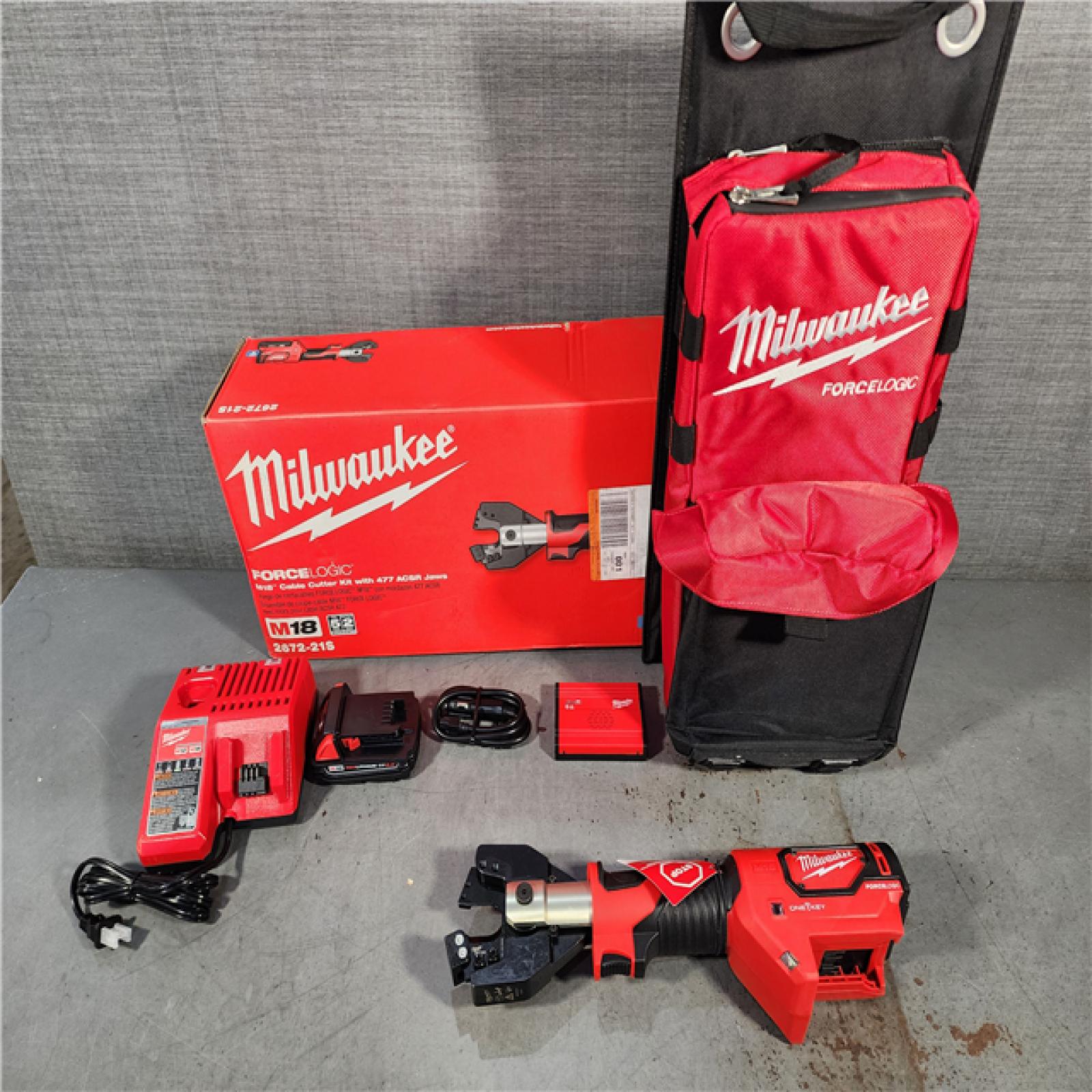 HOUSTON LOCATION - AS-IS (APPEARS LIKE NEW) Milwaukee M18 18V Lithium-Ion Cordless Cable Cutter with Steel Jaws with(1) 2.0Ah Battery, Charger, Tool Bag