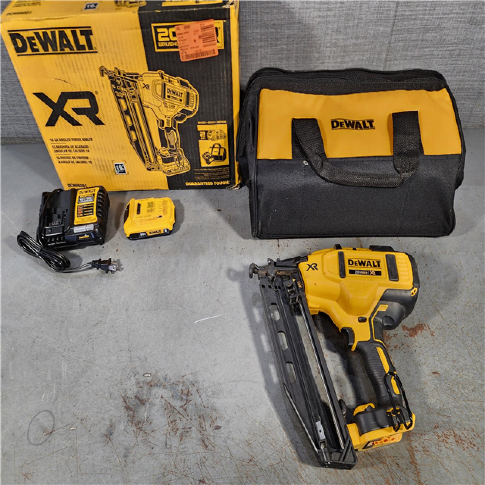 HOUSTON LOCATION - AS-IS DeWalt DCN660D1 20V 16 Gauge Cordless Angled Finish Nailer Kit W/ 2Ah Battery