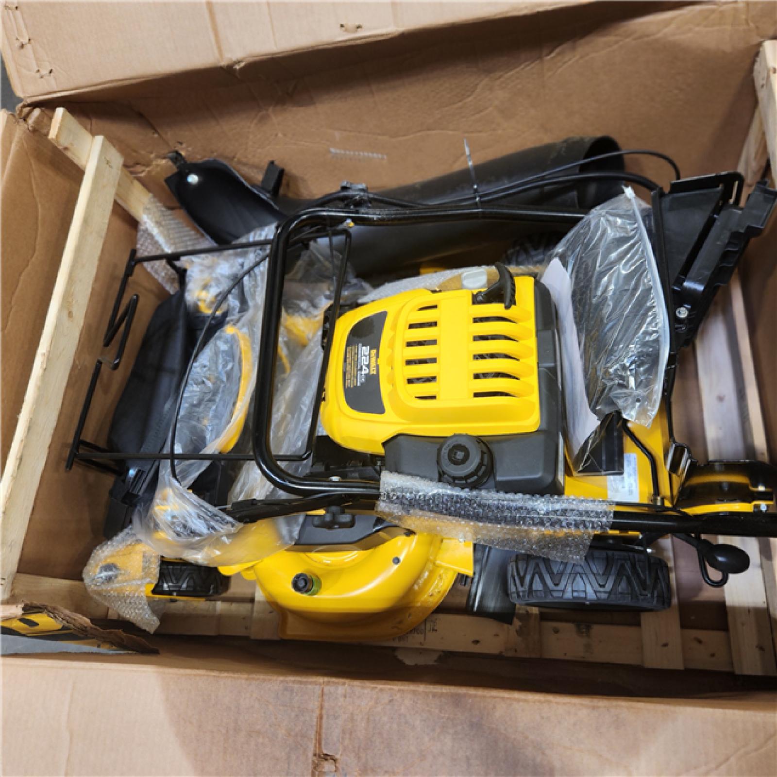 Dallas Location - As-Is DEWALT 28 in. 224cc Lawn Mower