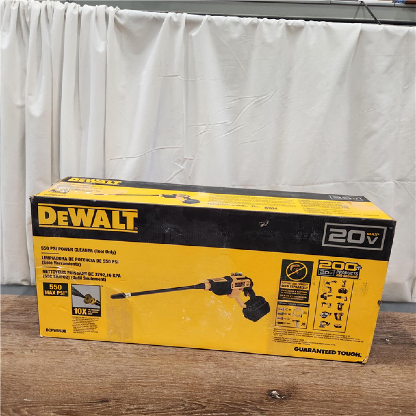 AS-IS Dewalt 20V 550 PSI  1 GPM Cordless Power Cleaner W/ 4 Nozzles Tool-Only DCPW550B