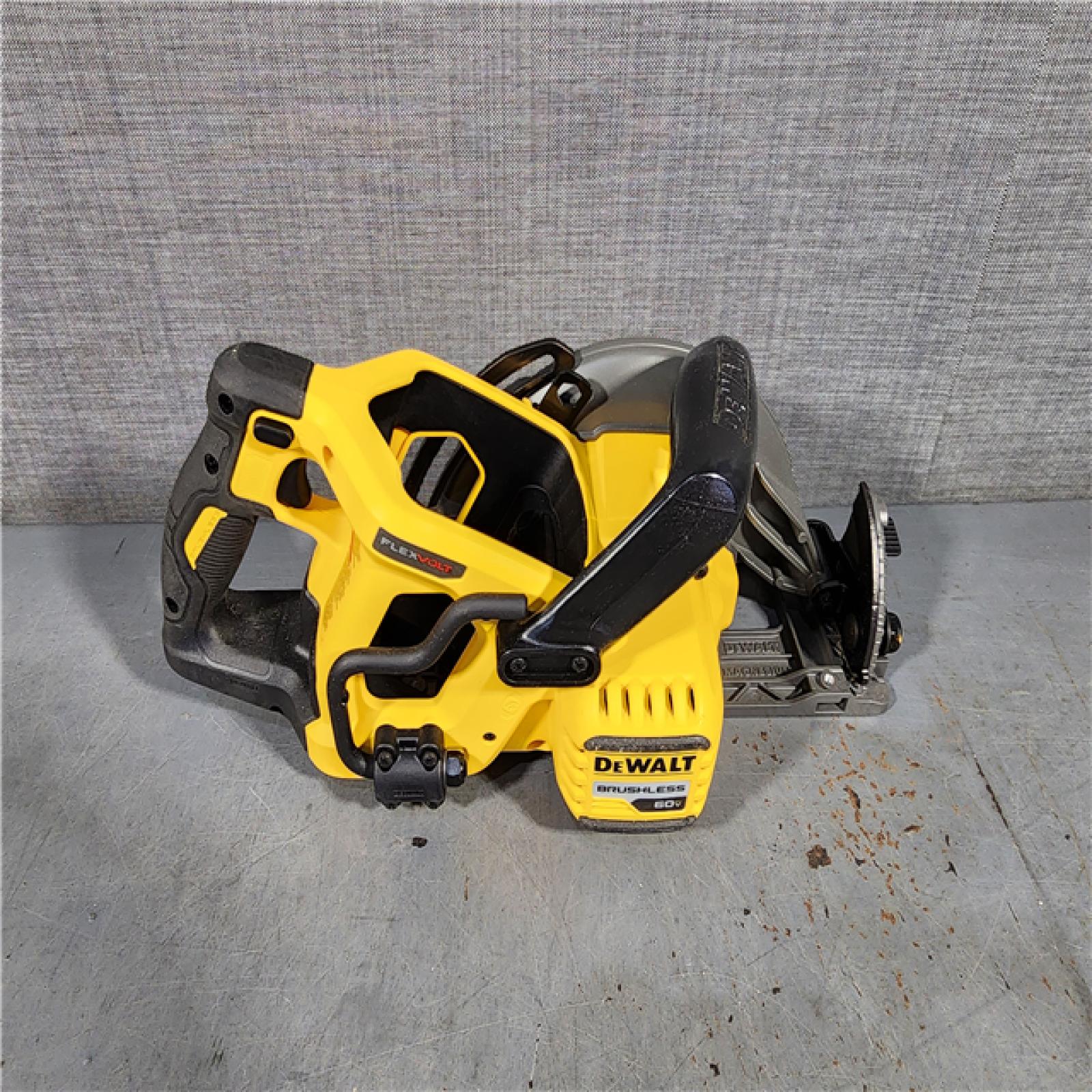 HOUSTON LOCATION - AS-IS DEWALT FLEXVOLT 60V MAX Cordless Brushless 7-1/4 in. Wormdrive Style Circular Saw (Tool Only)