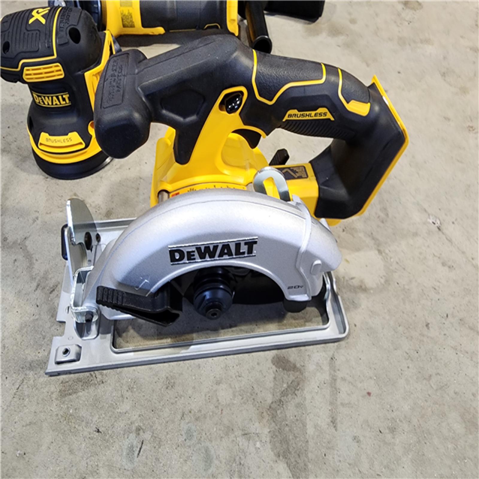 HOUSTON LOCATION - AS-IS (APPEARS LIKE NEW) Dewalt 20-Volt MAX ToughSystem Lithium-Ion 6-Tool Cordless Combo Kit