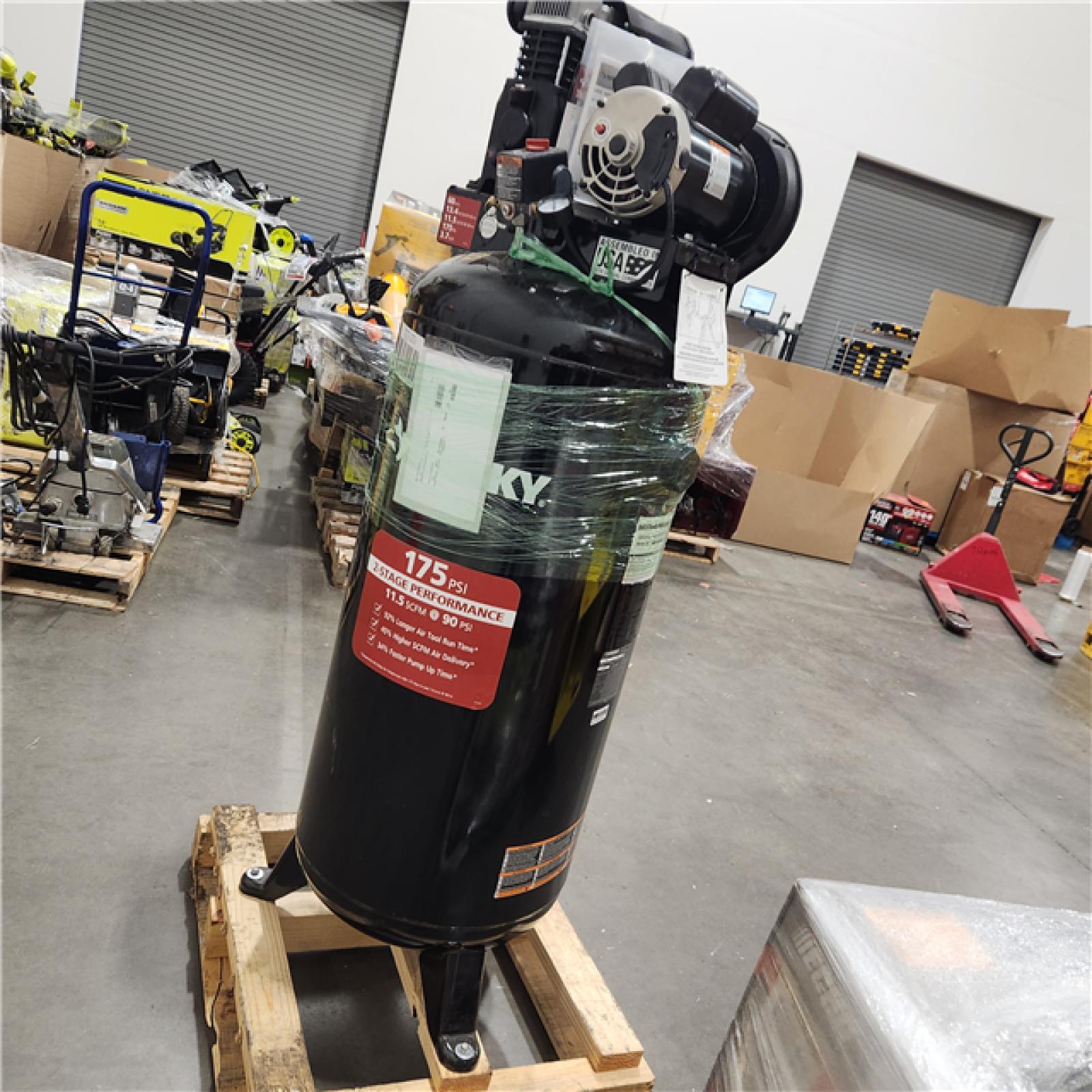 Dallas Location - As-Is Husky C603H Stationary Electric Air Compressor