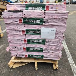 Phoenix Location Pallet of OWENS CORNING Onyx Black Shingles (41 Bundles)