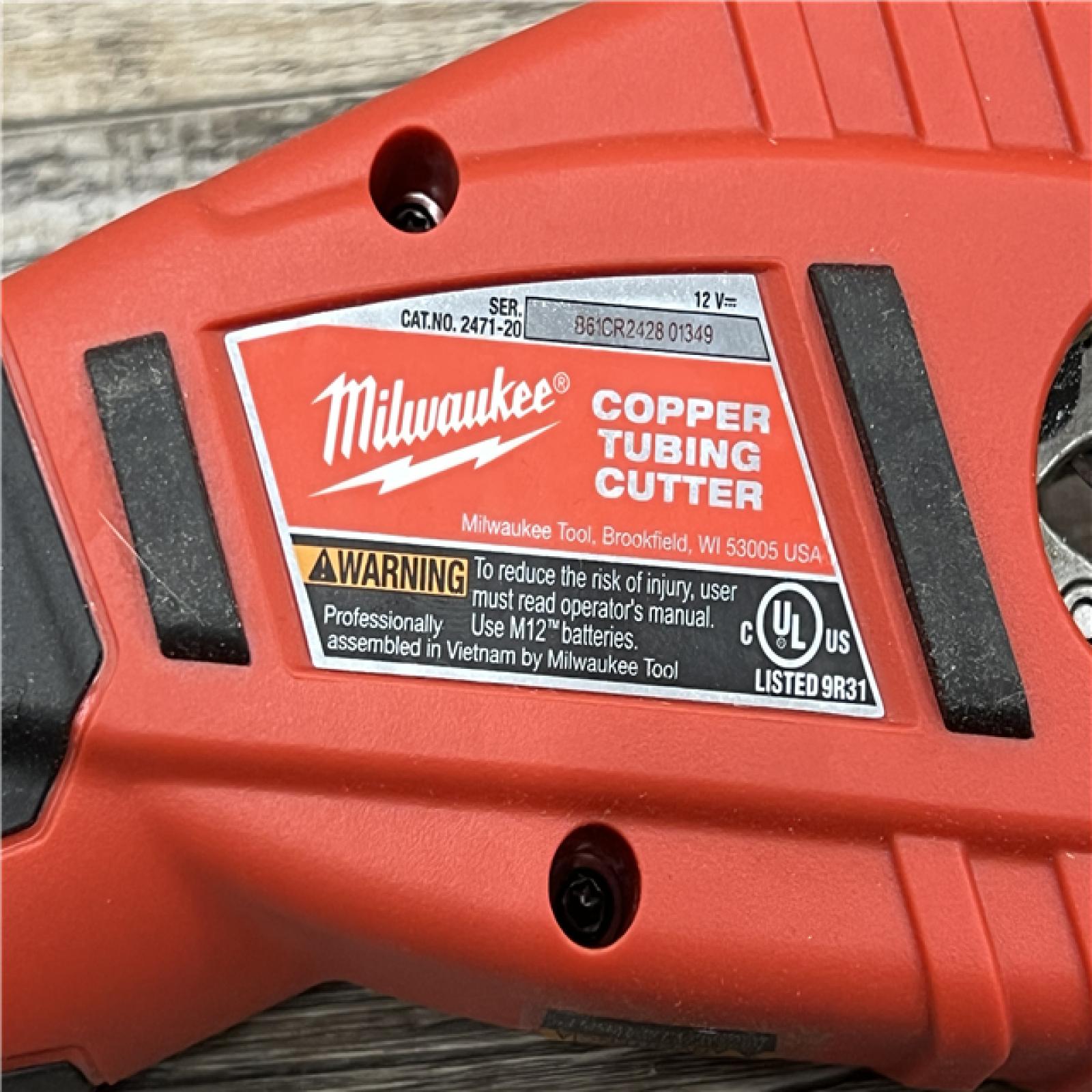 AS-IS MILWAUKEE M12 12V Lithium-Ion Cordless Copper Tubing Cutter (Tool-Only)