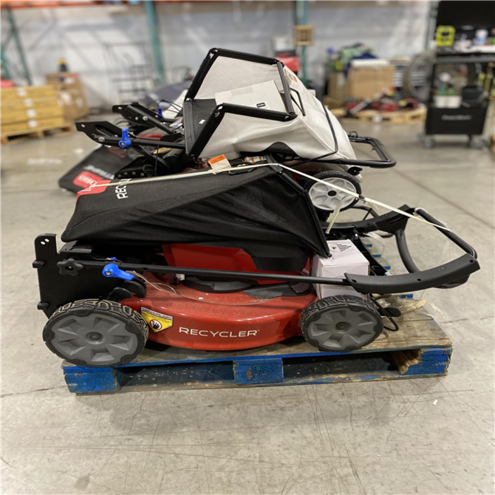 DALLAS LOCATION- AS-IS - TORO Lawn Mower PALLET - (3 UNITS)