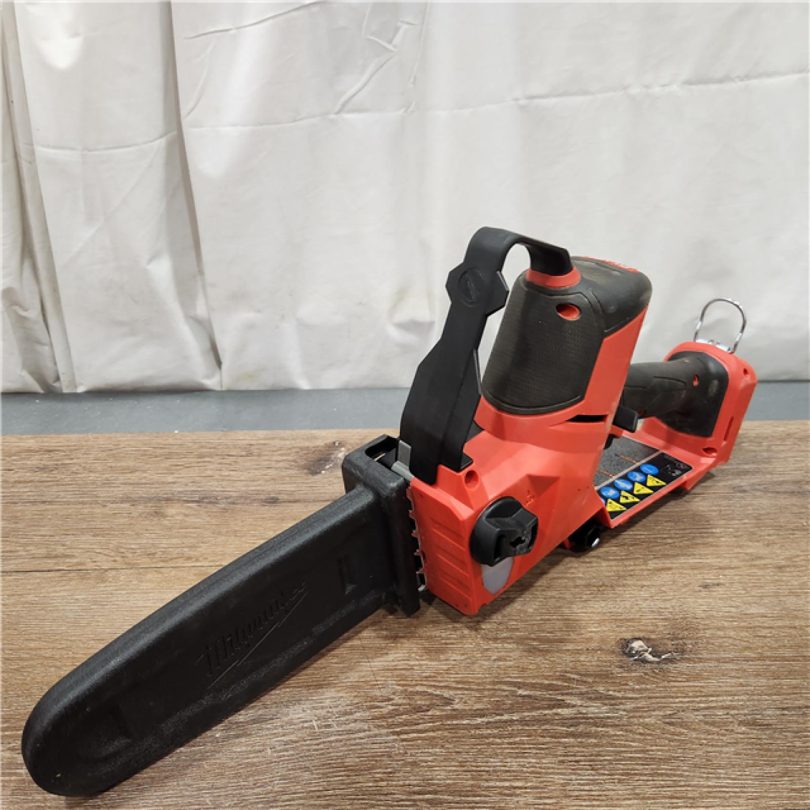 AS-IS M18 FUEL 8 in. 18V Lithium-Ion Brushless HATCHET Pruning Saw Kit with 6Ah High Output Battery and Charger