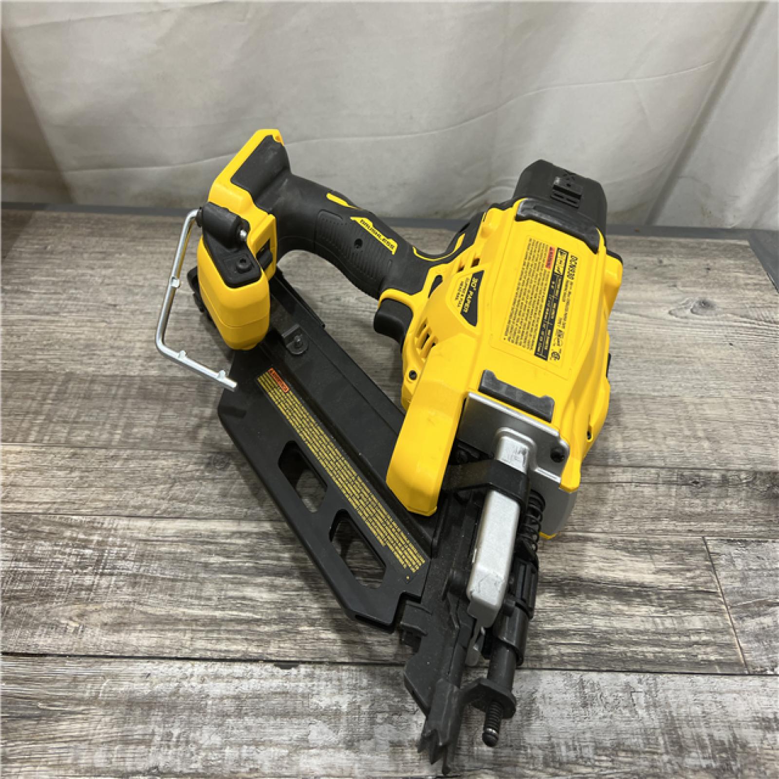 AS-IS DEWALT 20-Volt 30Â° Cordless Framing Nailer (Tool-Only)