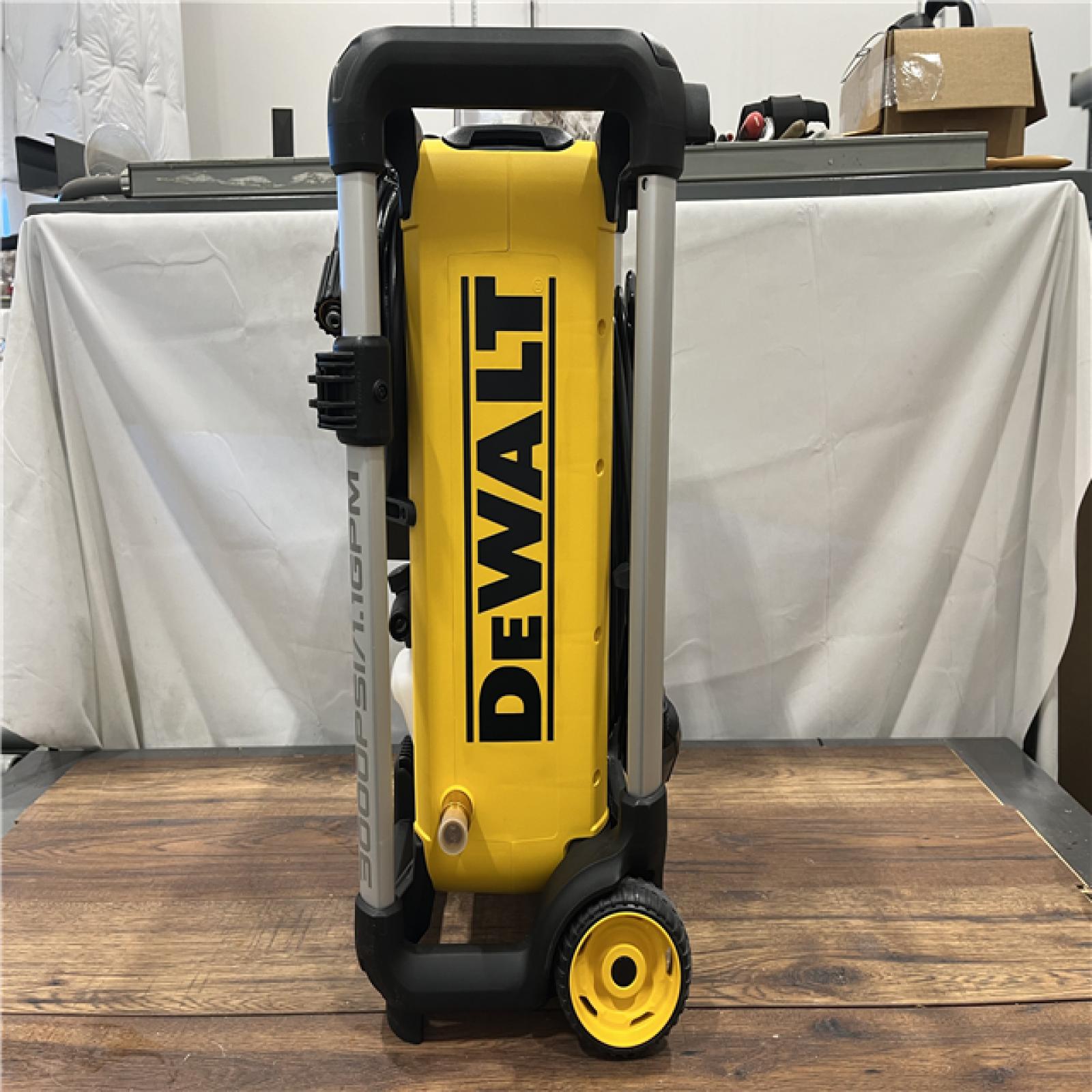 AS-IS DEWALT 3000 PSI 1.1 GPM 15 Amp Cold Water Electric Pressure Washer with Internal Equipment Storage