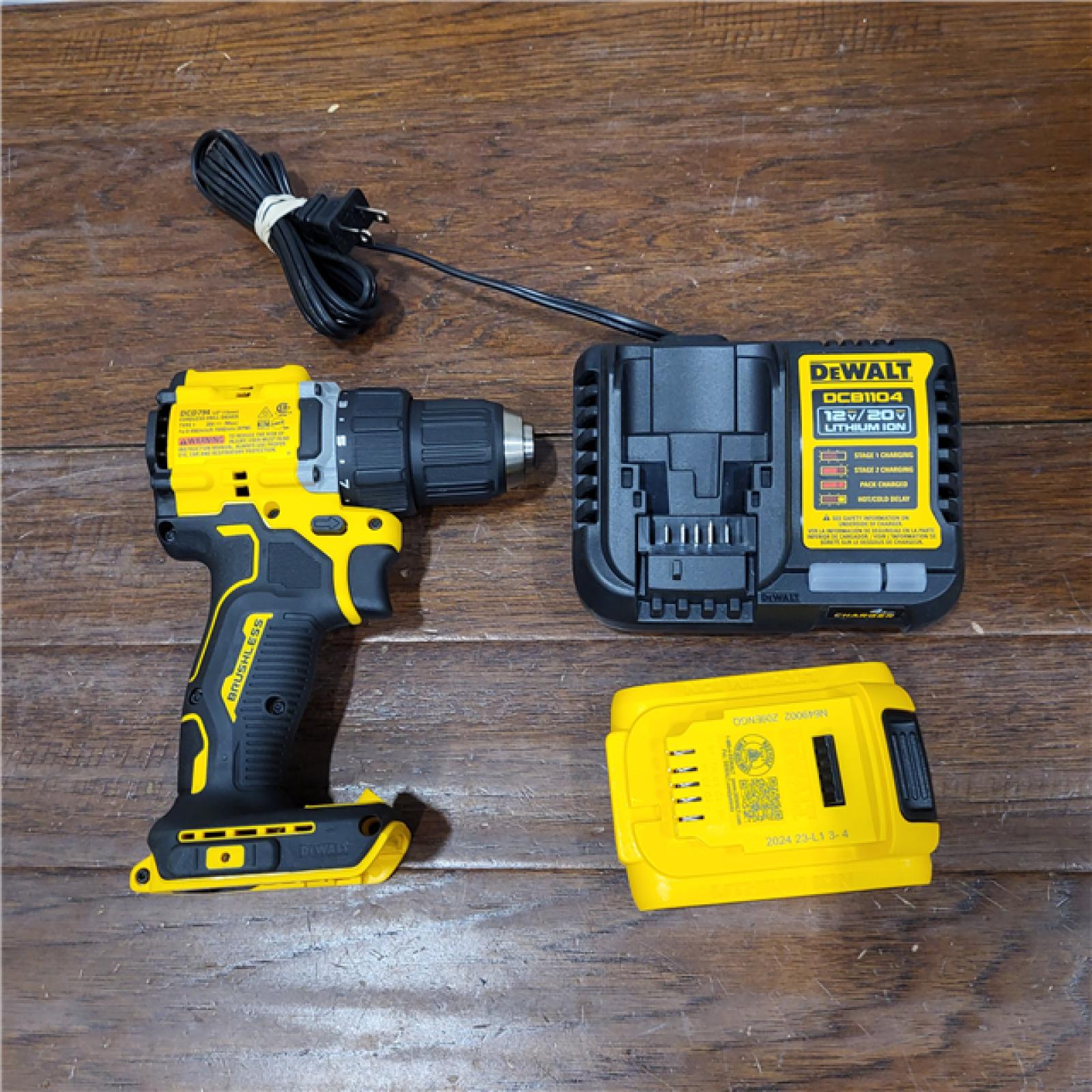 AS-IS DeWalt ATOMIC COMPACT SERIESâ„¢ 20V MAX* Brushless Cordless 1/2 in. Drill/Driver