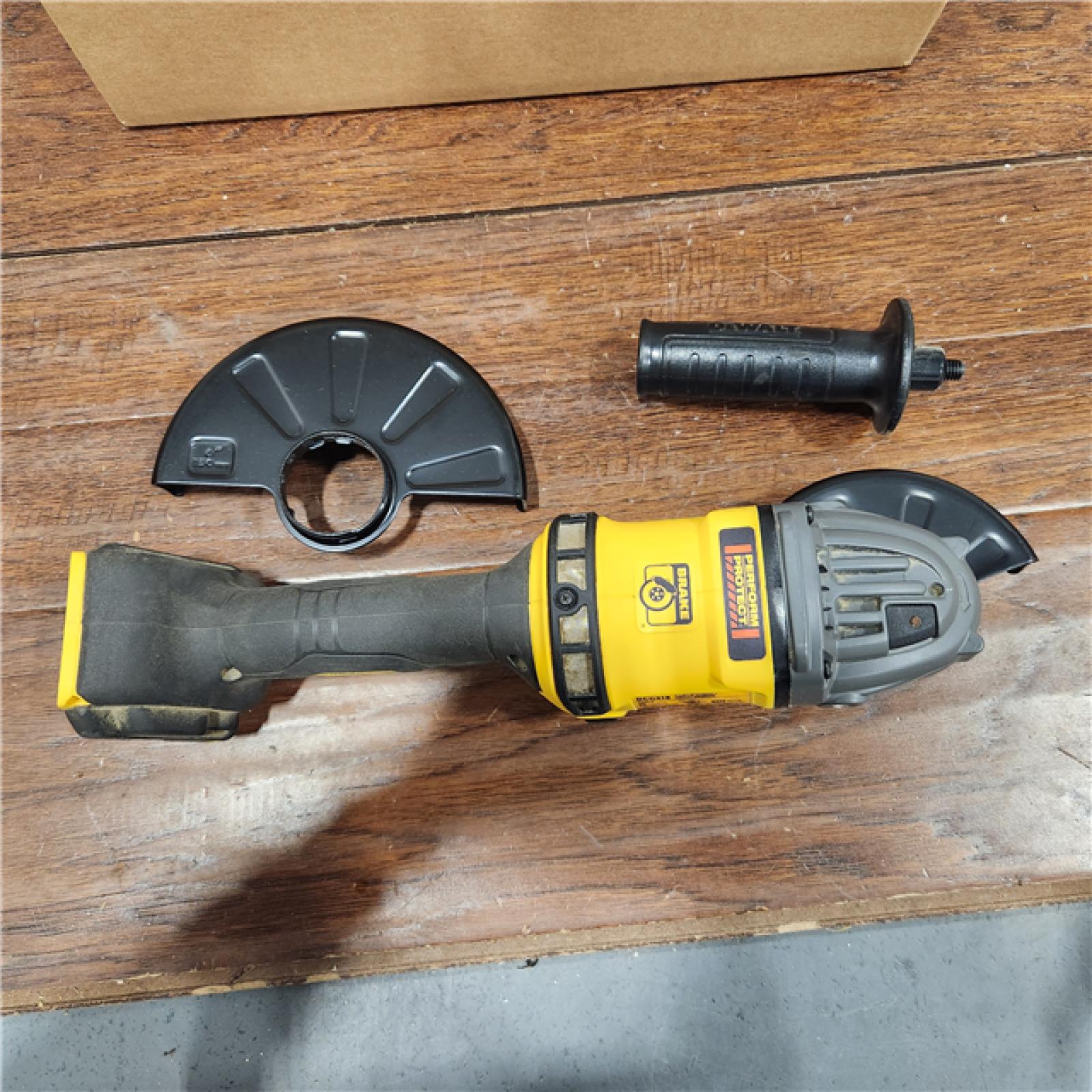 AS-IS DeWalt FLEXVOLT 60V MAX Cordless Grinder  4.5 - 6   9000 RPM  1 EA (115-DCG418B)