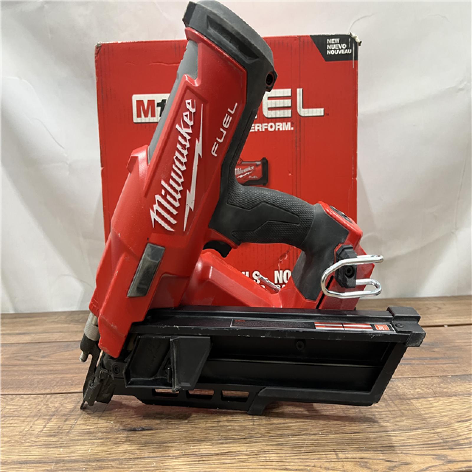 AS-IS Milwaukee M18 FUEL 3-1/2 in. 18-Volt 30-Degree Lithium-Ion Brushless Cordless Framing Nailer (Tool-Only)