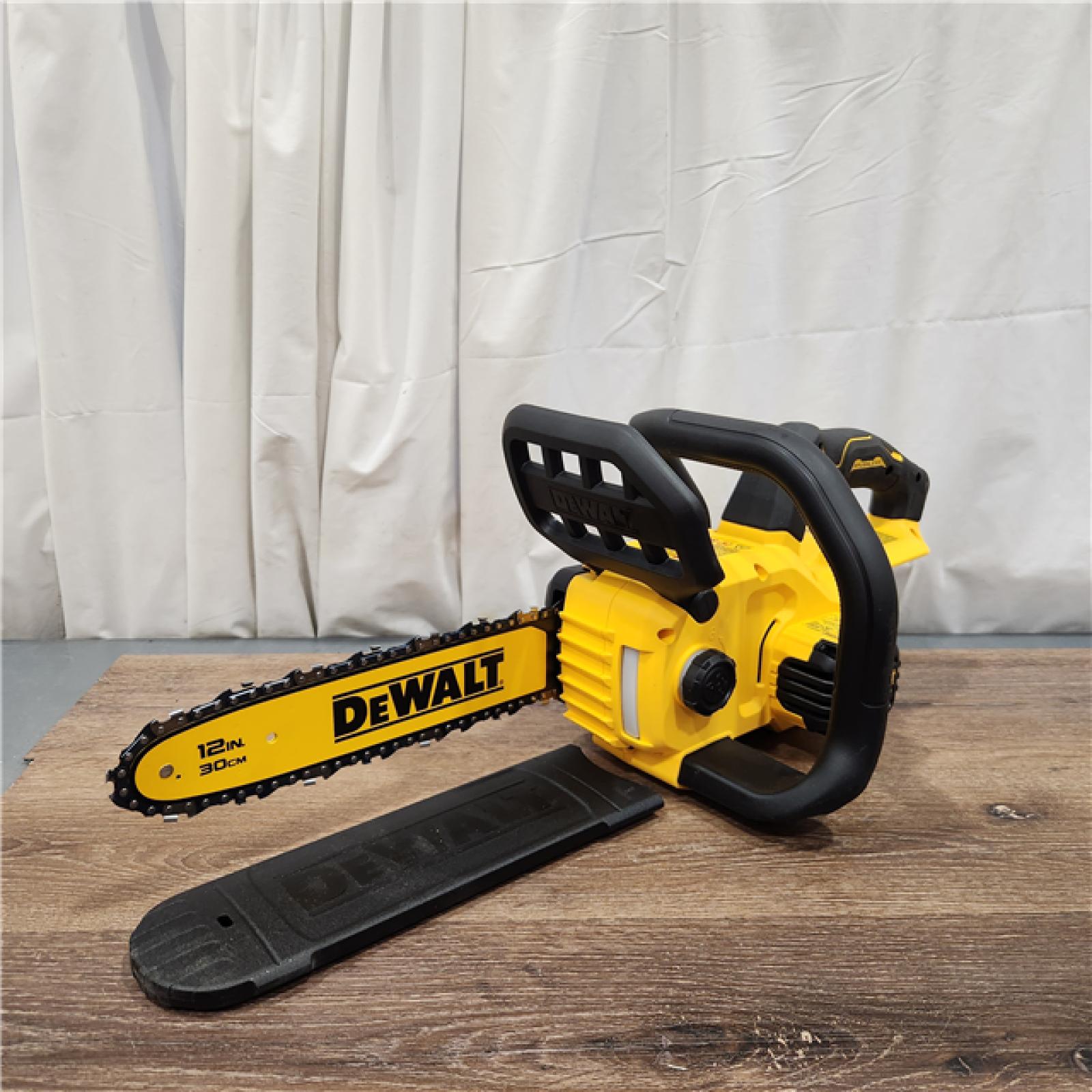 AS-IS DeWalt 20V MAX Compact 12 Brushless Chainsaw (Bare Tool) DCCS621B