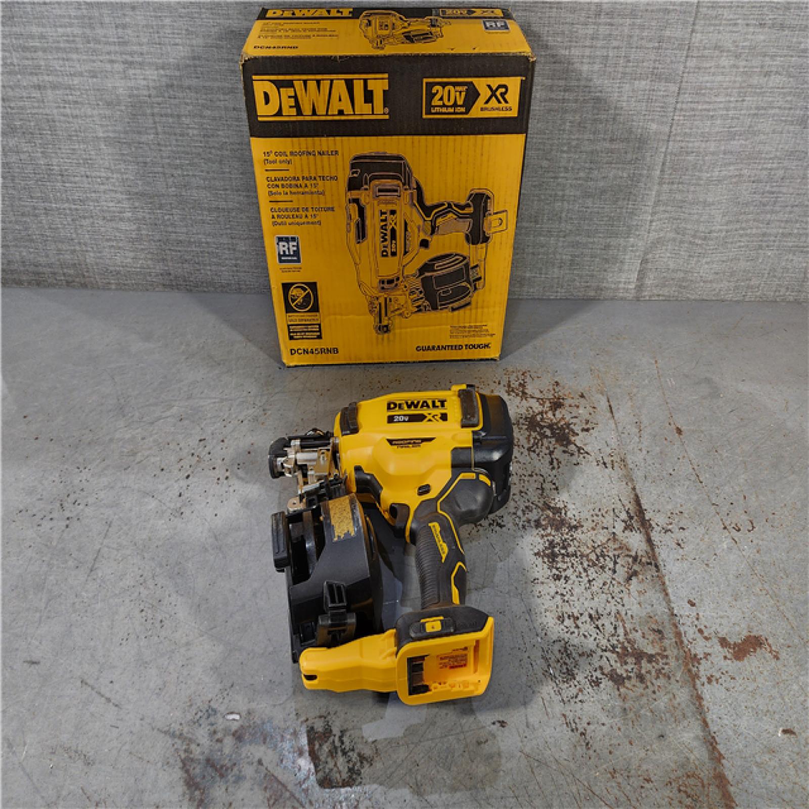 HOUSTON LOCATION - AS-IS DeWalt DCN45RNB 20V Max 15 Degree Cordless Coil Roofing Nailer (Tool Only)