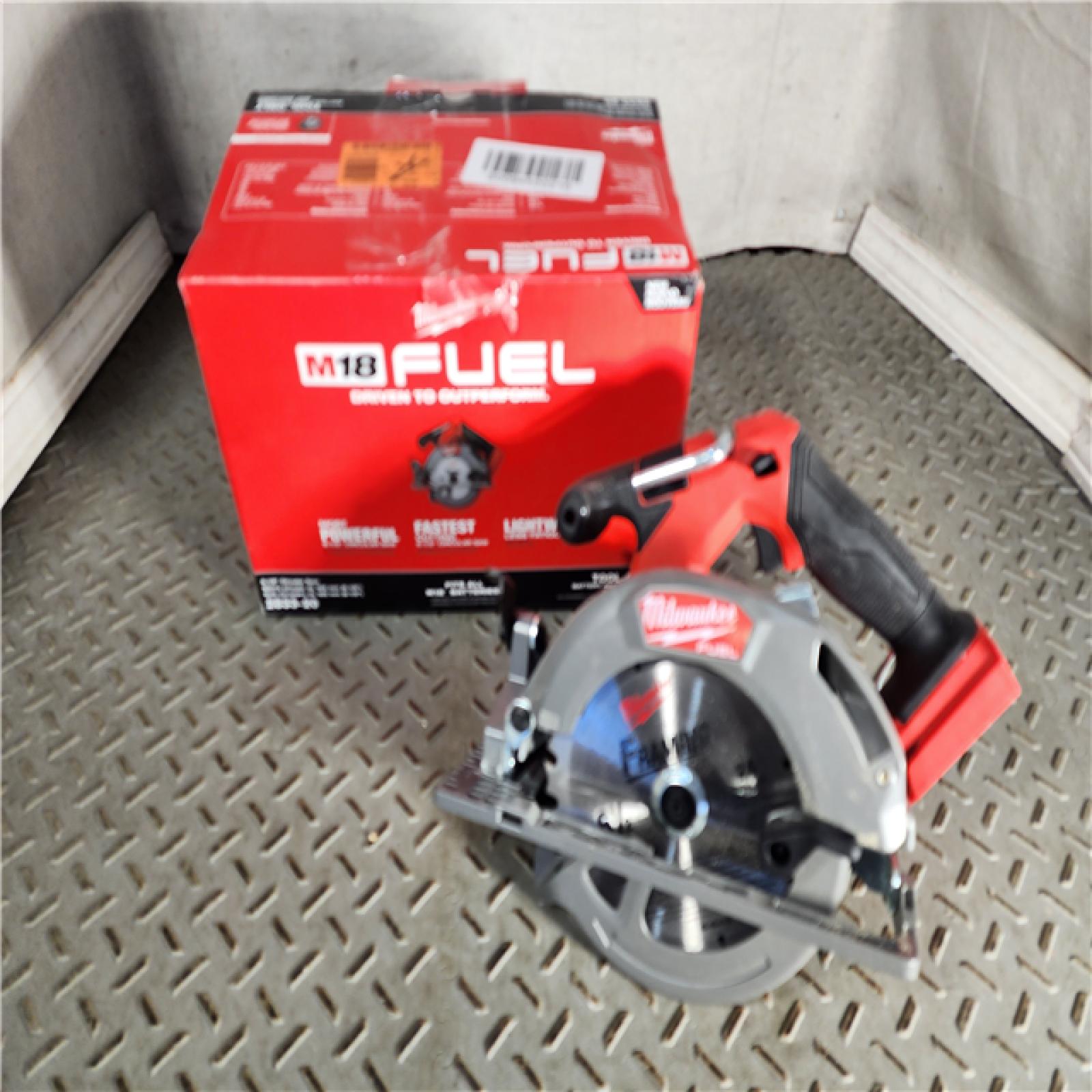 HOUSTON LOCATION - AS-IS M18 FUEL 18V Lithium-Ion Brushless Cordless 6-1/2 in. Circular Saw (Tool-Only)