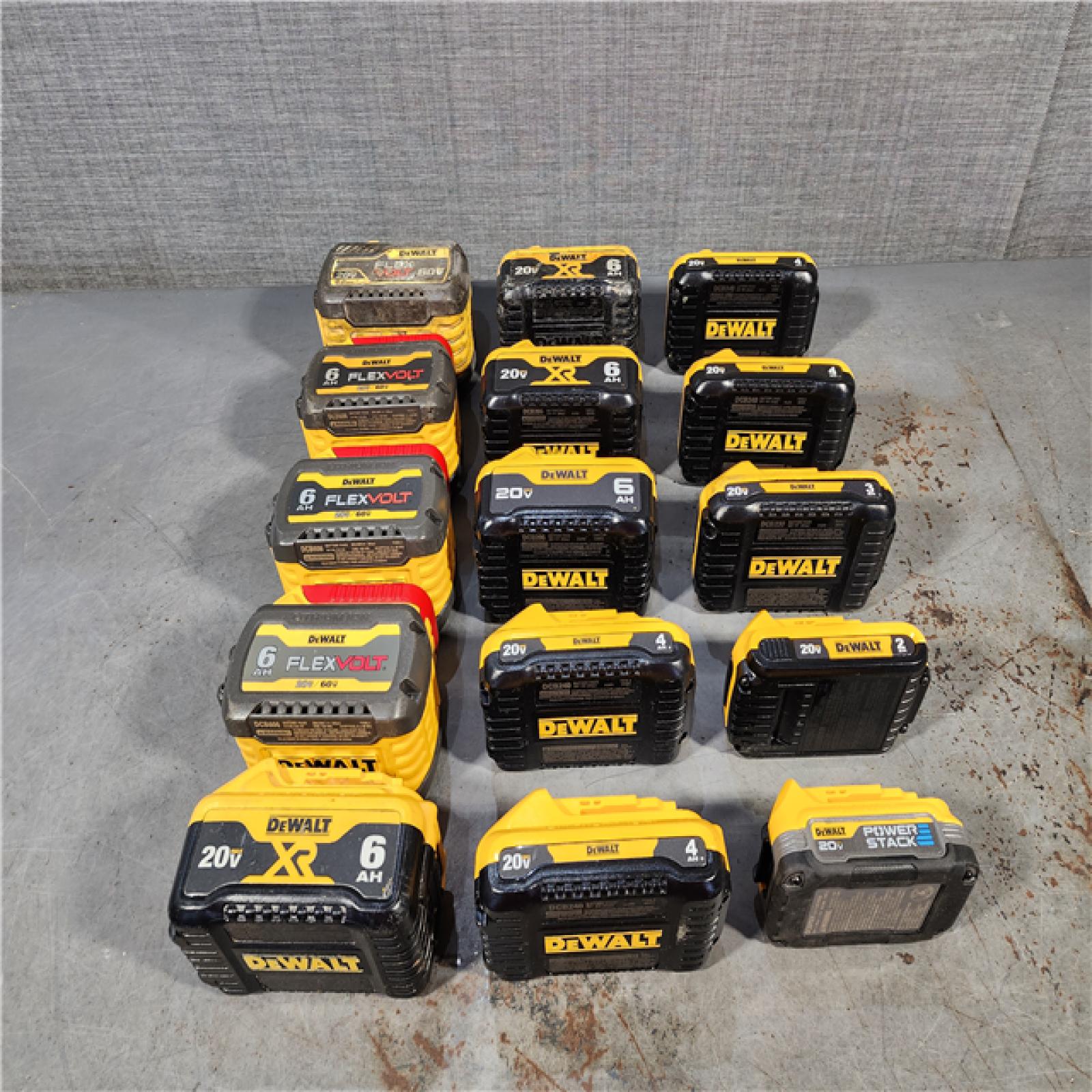 HOUSTON LOCATION - AS-IS DEWALT BATTERY PACK QTY - 15