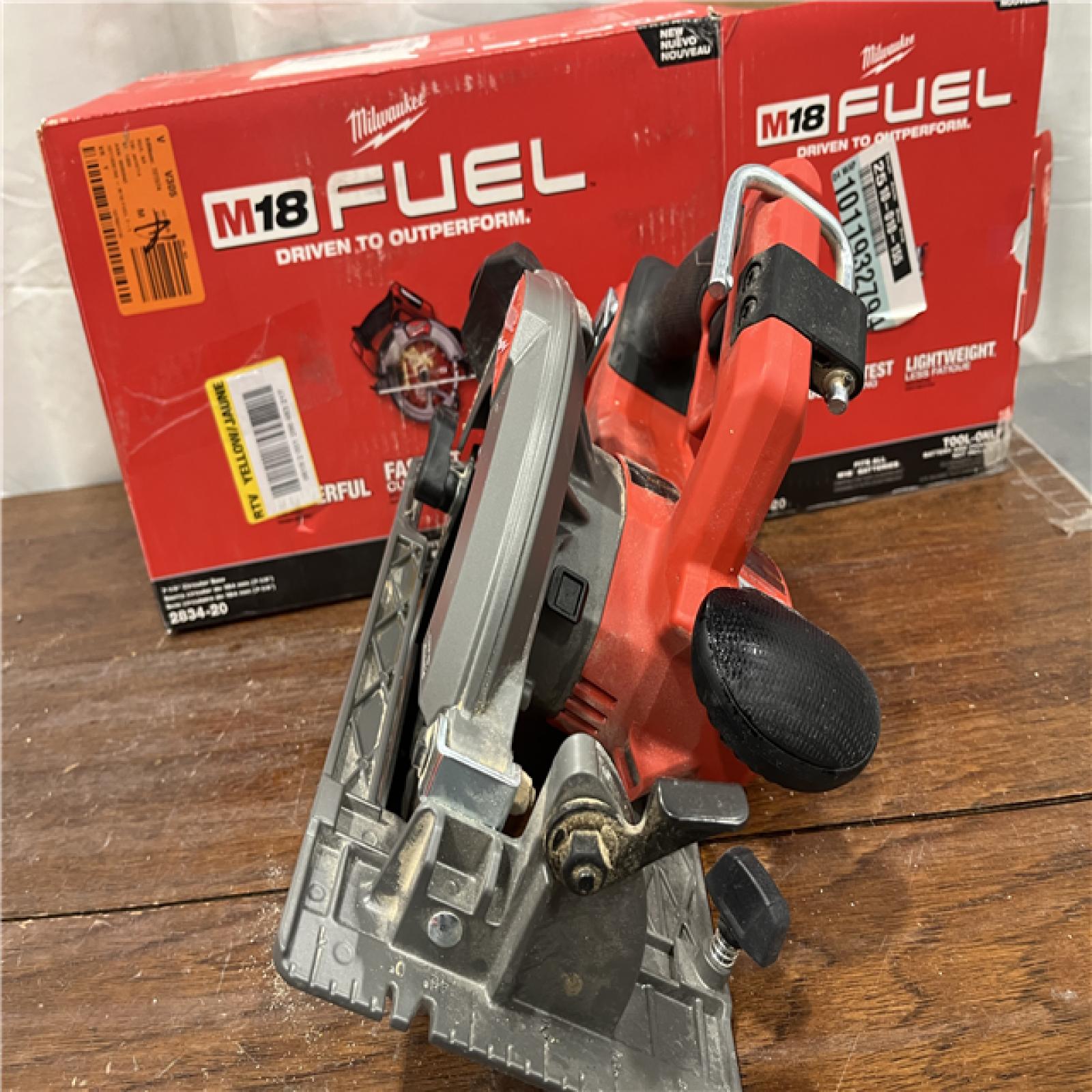 AS-ISMilwaukee M18 FUEL 18V Lithium-Ion Brushless Cordless 7-1/4 in. Circular Saw (Tool-Only)