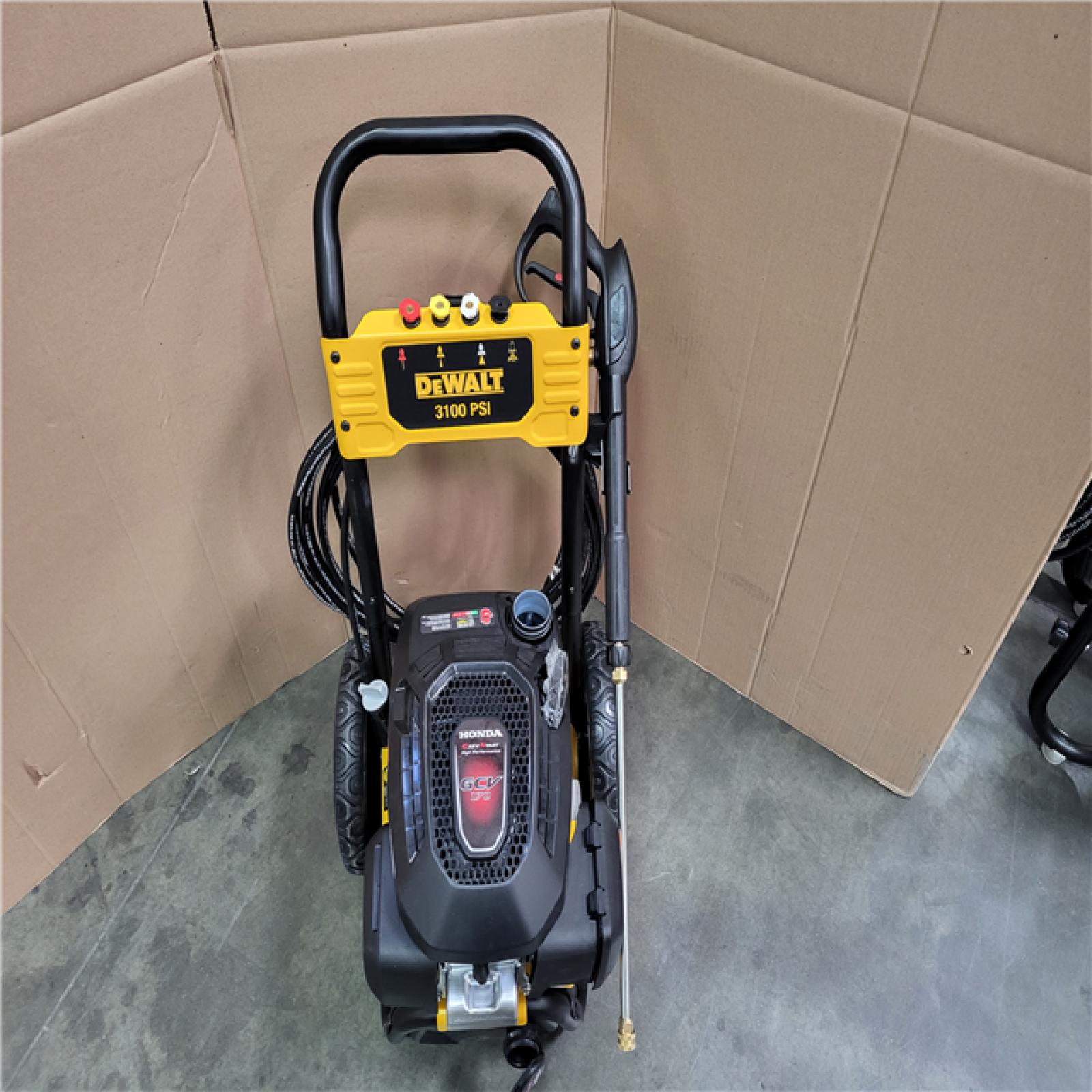 CALIFORNIA AS-IS DEWALT HIGH PERFORMANCE EASY START HONDA GVC 170 3100 PSI GAS PRESSURE WASHER