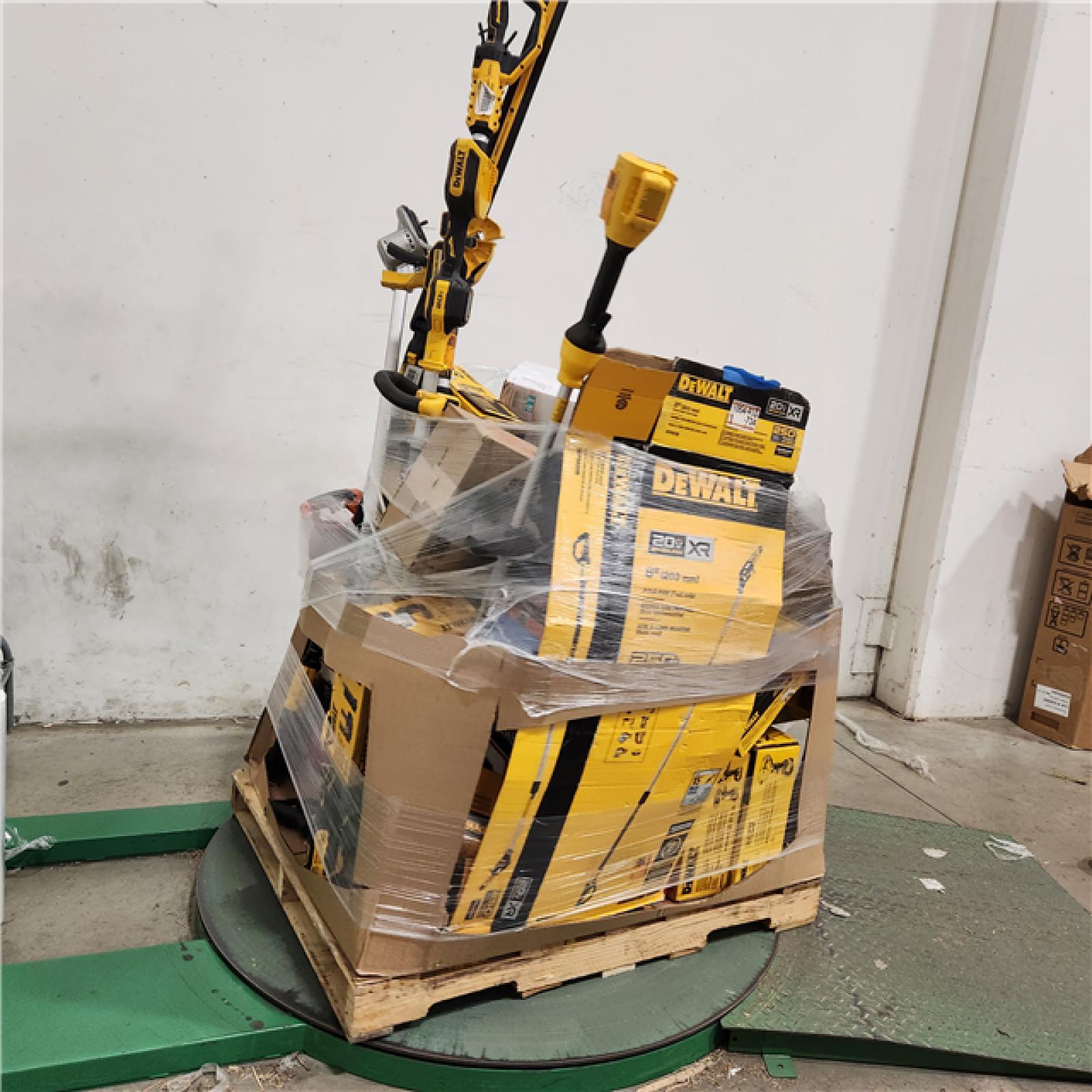 Dallas Location - As-Is DEWALT Tool Pallet