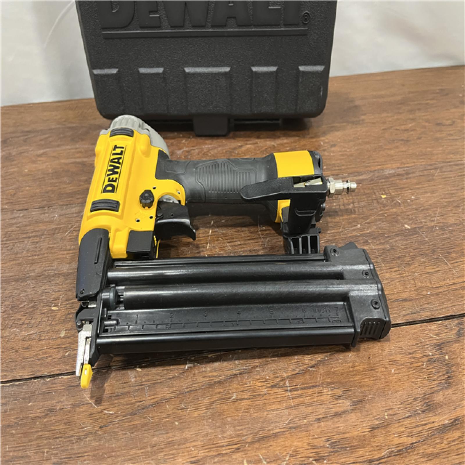 AS-ISDewalt-DWFP2350K 23 GA Pin Nailer