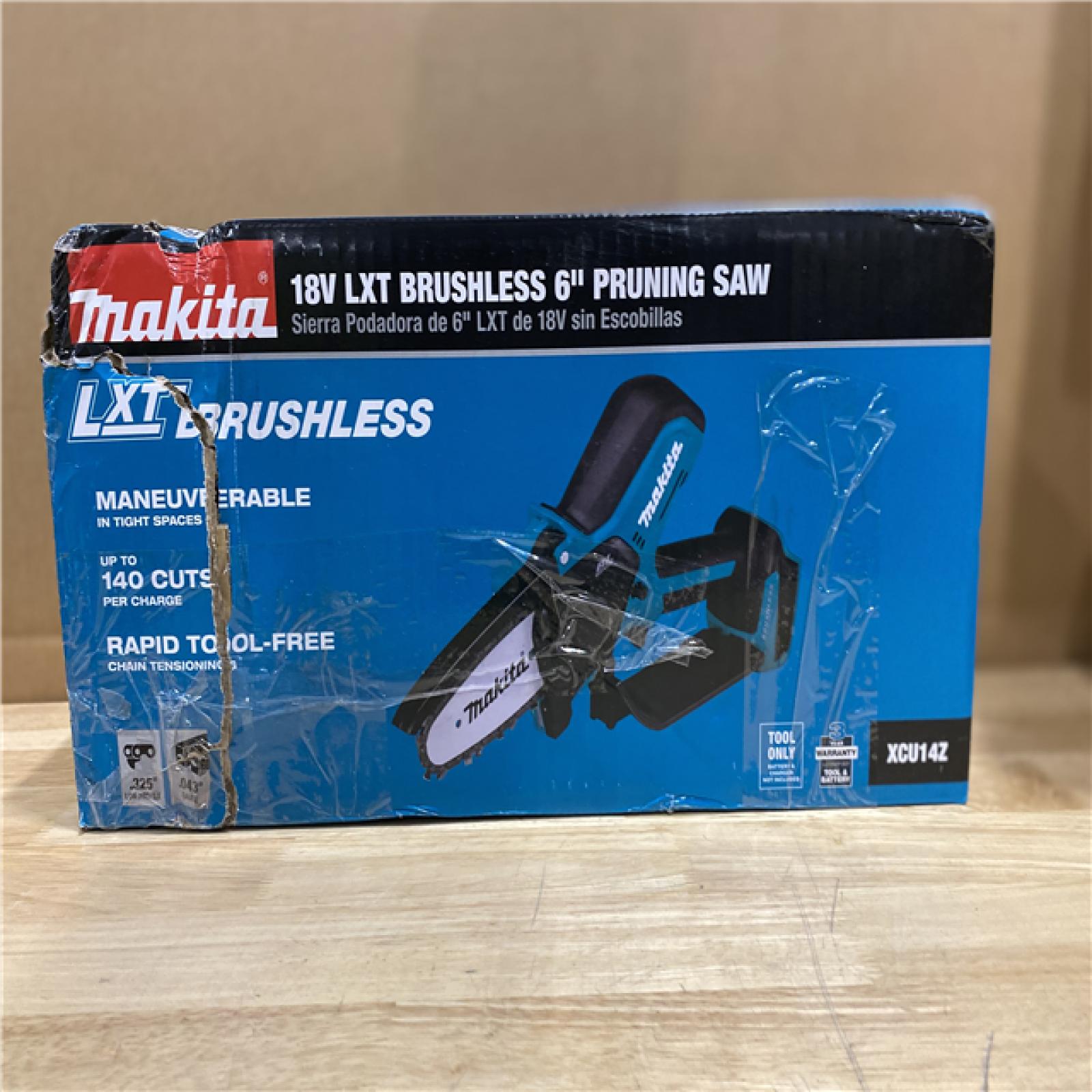 NEW! - Makita 18V LXT Lithium-Ion Brushless Cordless 6 in. Chain Saw (Tool Only)