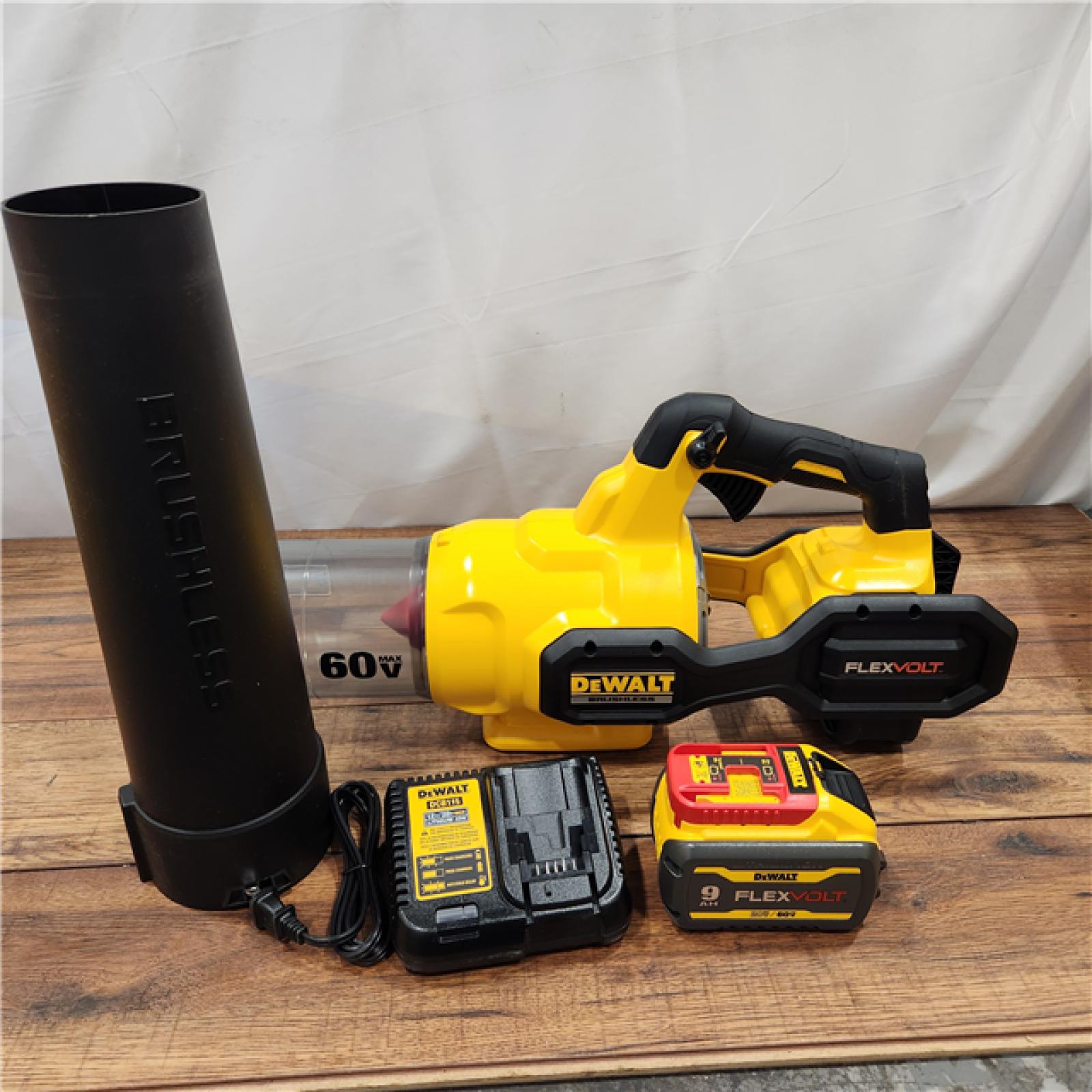 AS-IS DEWALT 60V MAX Brushless Cordless Handheld Leaf Blower Kit