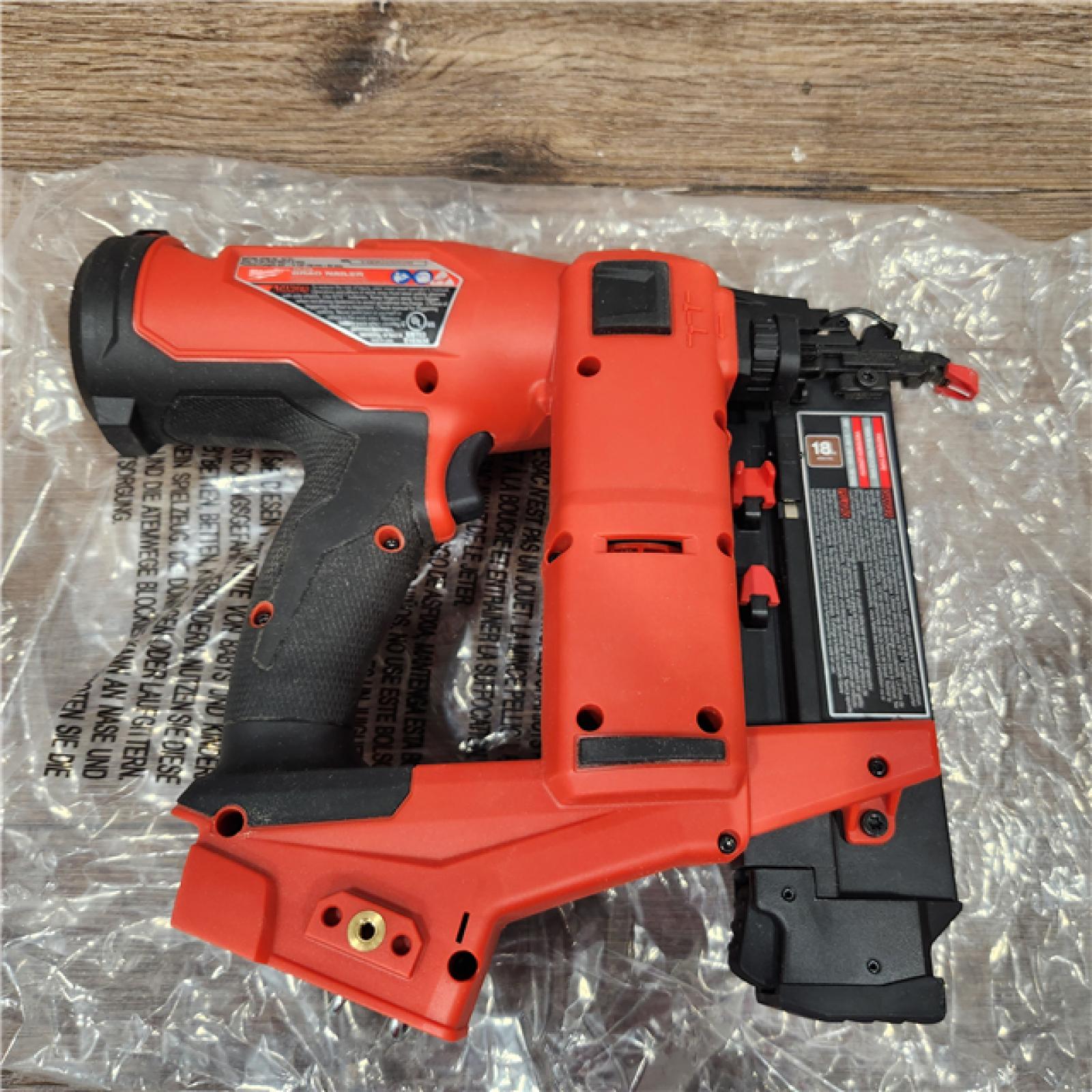 AS-IS Milwaukee M18 FUEL 18 Gauge Brad Nailer