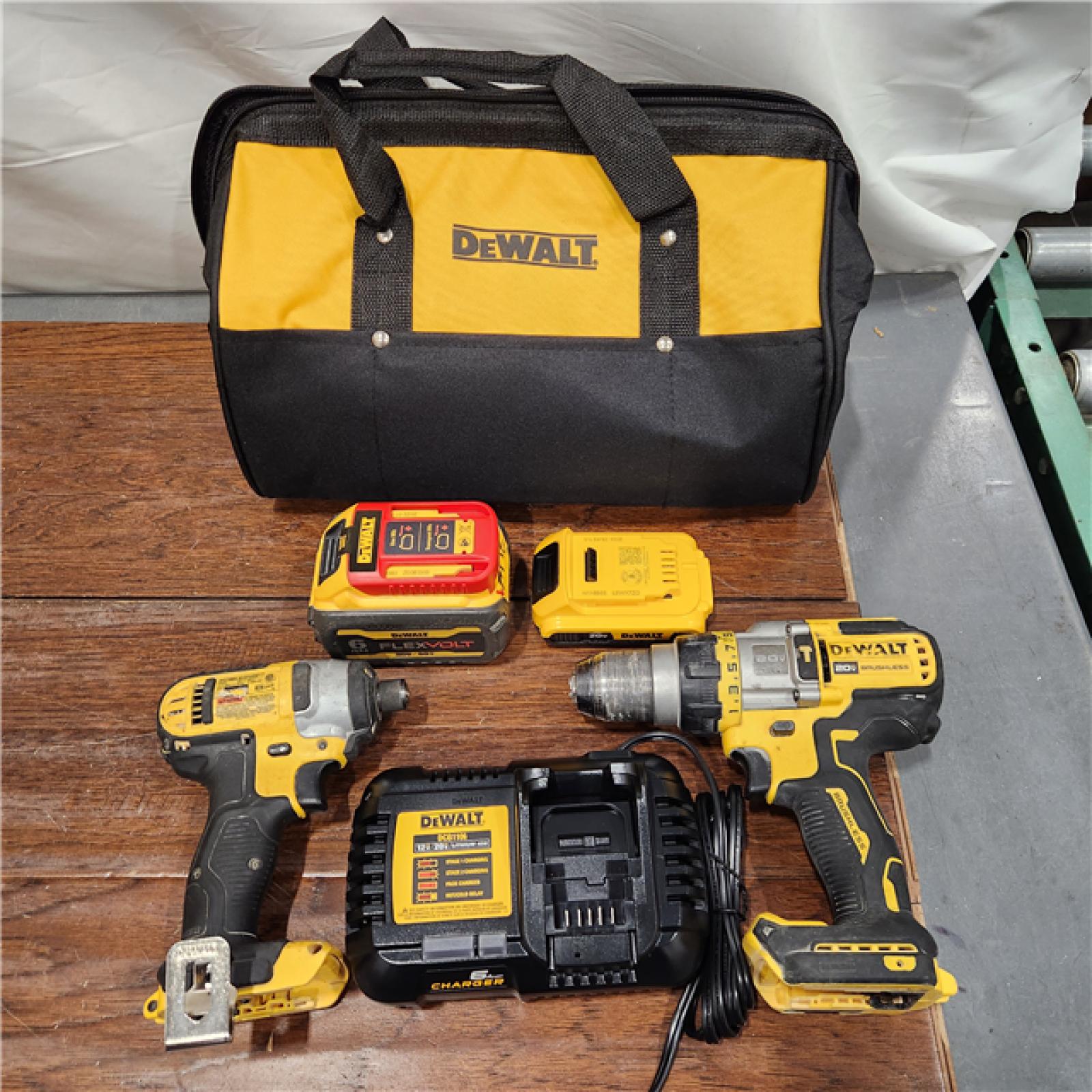 AS-IS DEWALT 20V MAX Cordless Brushless Hammer Drill/Driver 2 Tool Combo Kit with FLEXVOLT ADVANTAGE