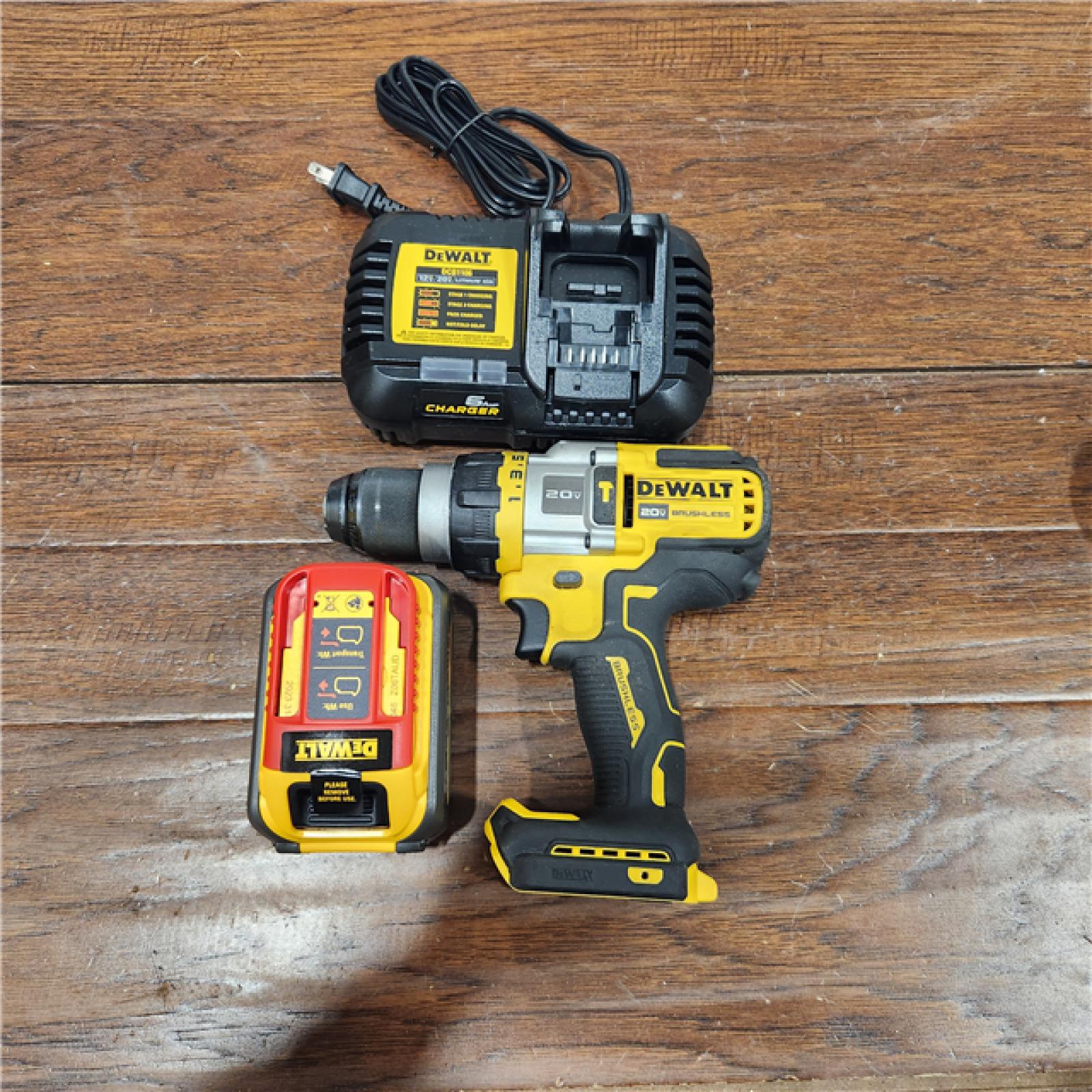 AS-IS Dewalt FLEXVOLT 20 Volt 1/2 in. Brushless Cordless Hammer Drill/Driver Kit (Battery & Charger)