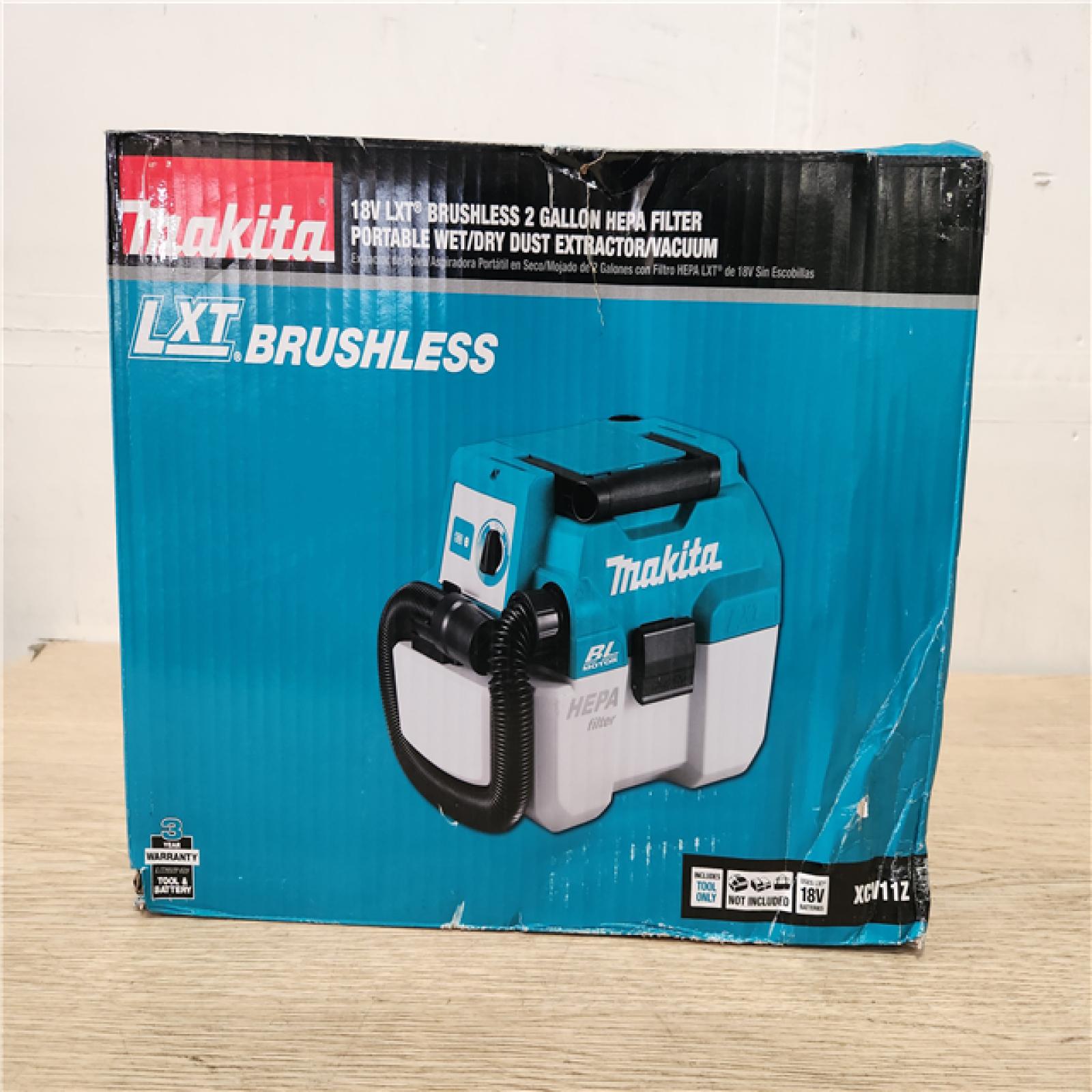 Phoenix Location Makita 18V LXT Lithium-Ion Brushless Cordless 2 Gal. HEPA Filter Portable Wet/Dry Dust Extractor/Vacuum, Tool Only