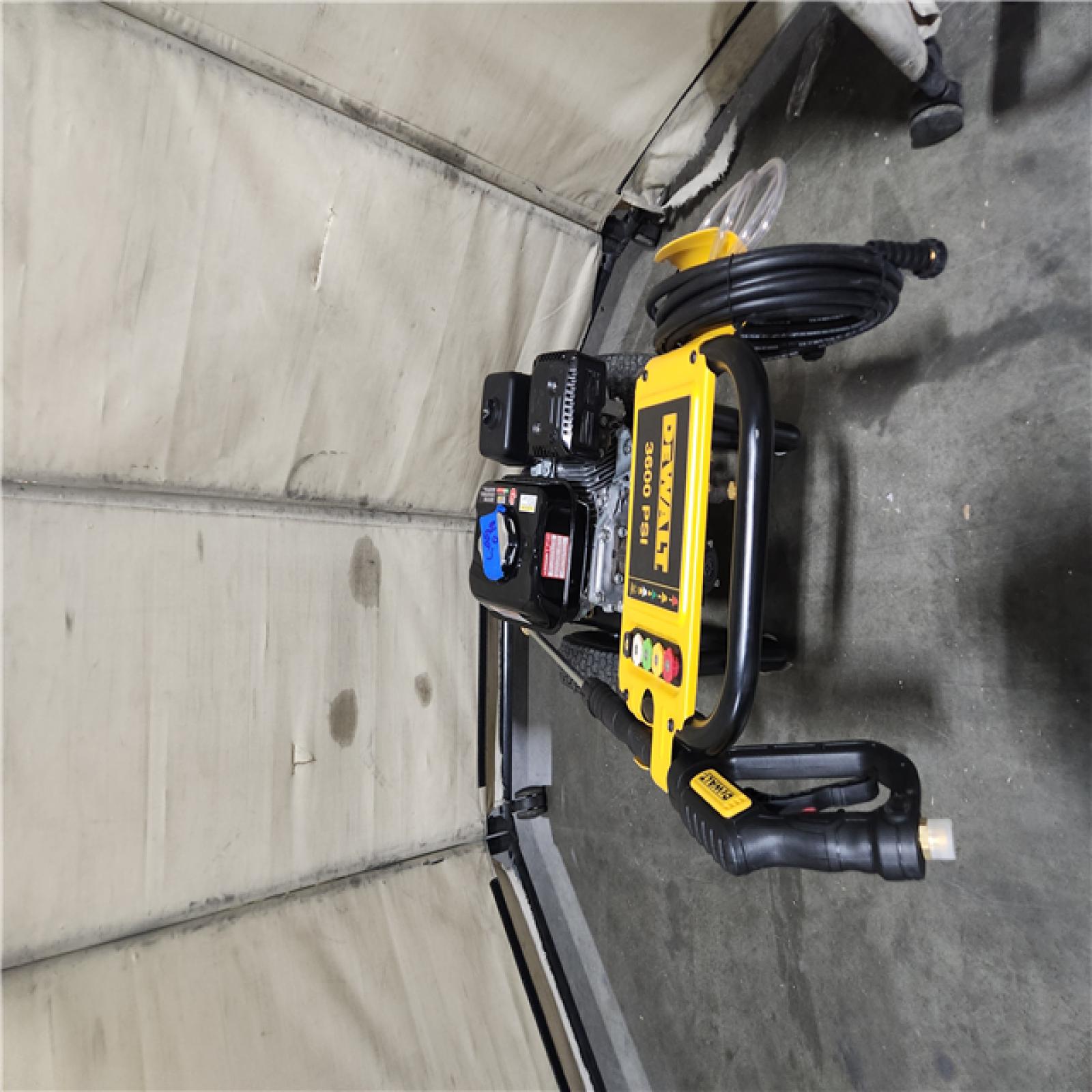 California AS-IS DEWALT 3600 PSI 2.5 GPM Cold Water Gas Professional Pressure Washer with HONDA GX200 Engine