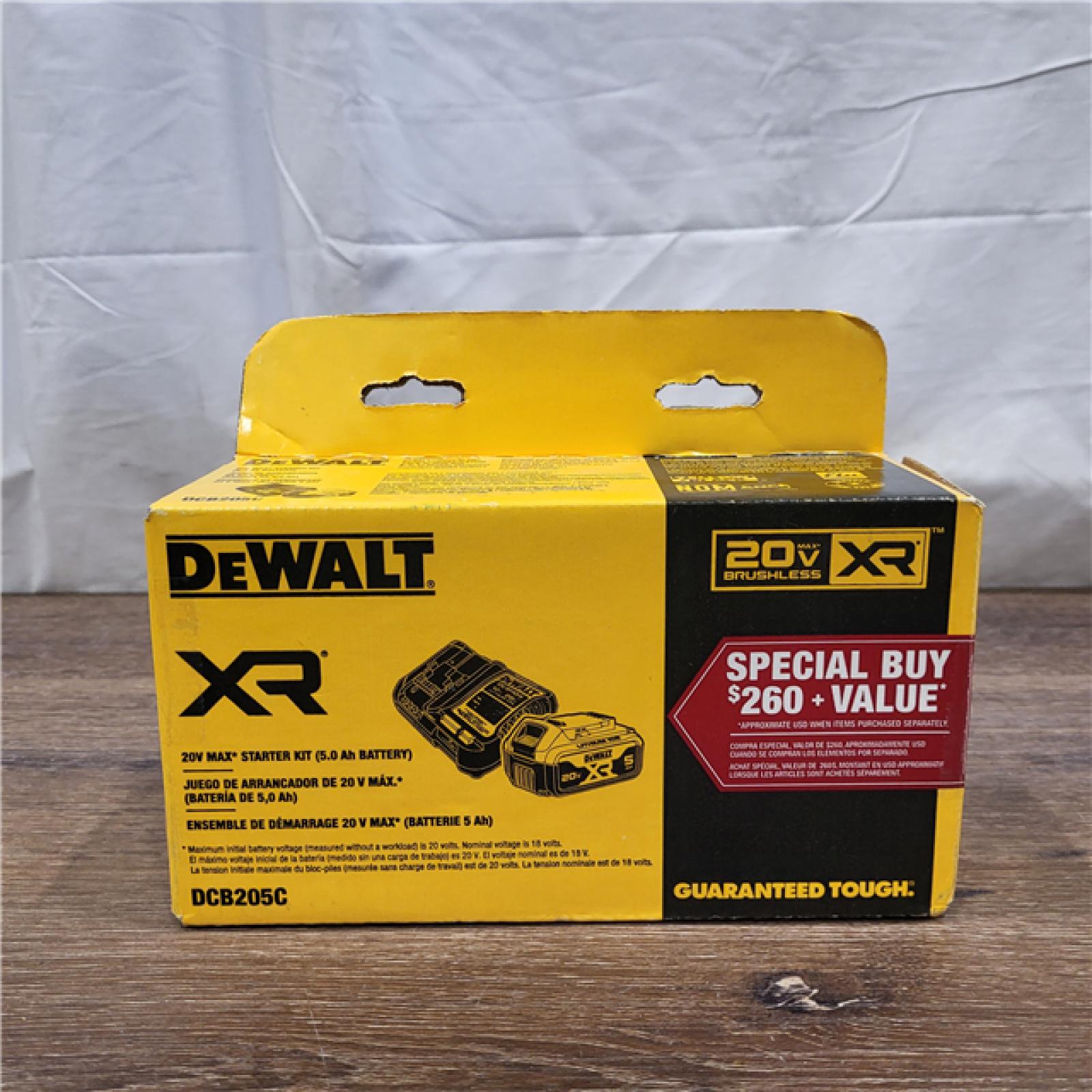 AS-IS DEWALT 20-Volt Maximum XR 5.0 Ah Battery Pack and Charger